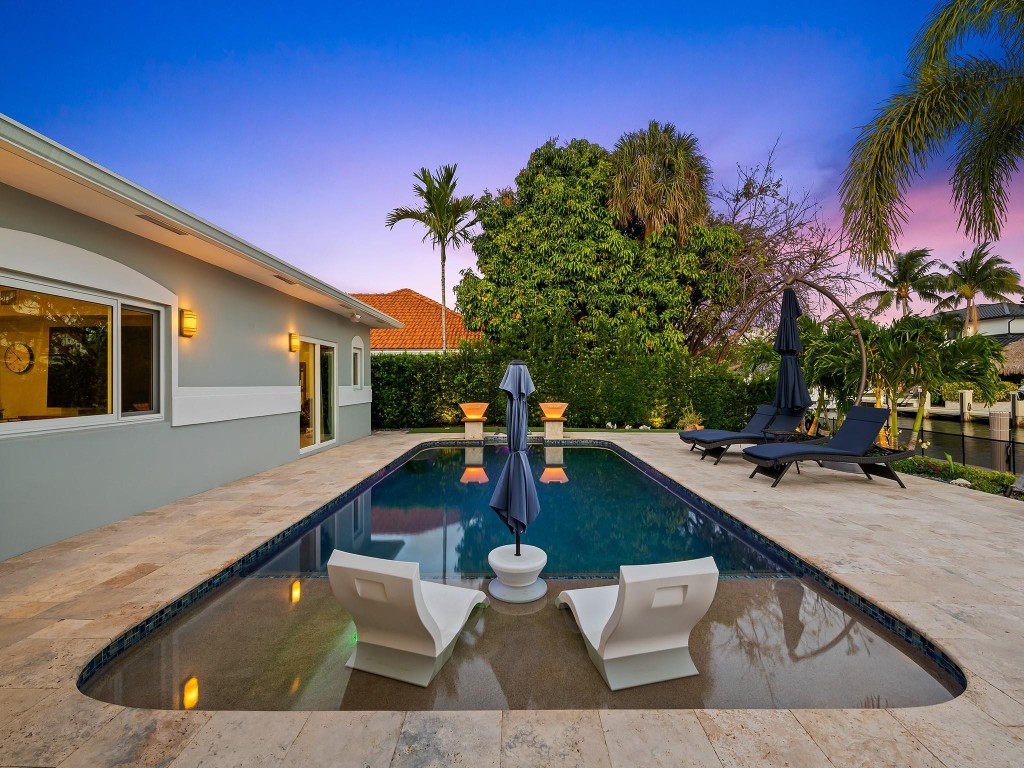 3040 46th Fort Lauderdale, FL 33308