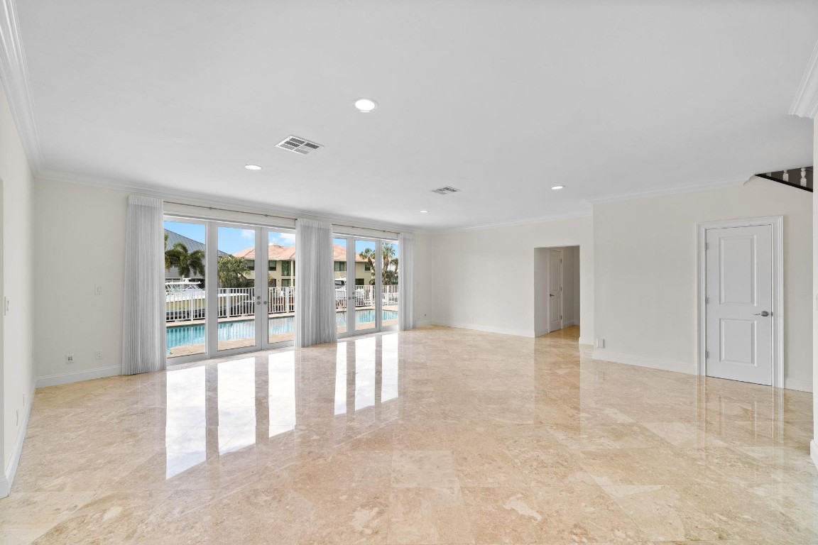 3741 NE 31st Pompano Beach, FL 33064