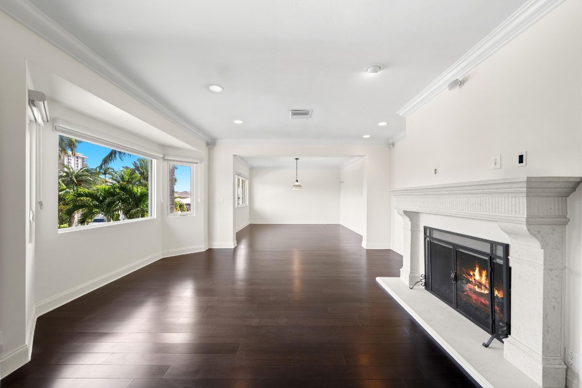 3741 NE 31st Pompano Beach, FL 33064