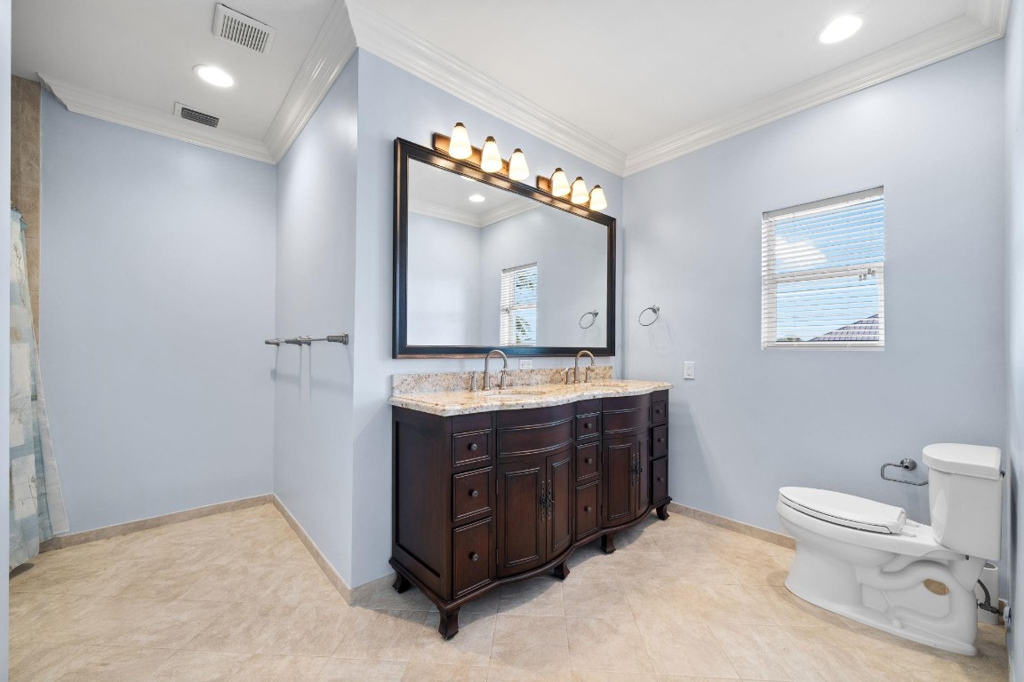 3741 NE 31st Pompano Beach, FL 33064