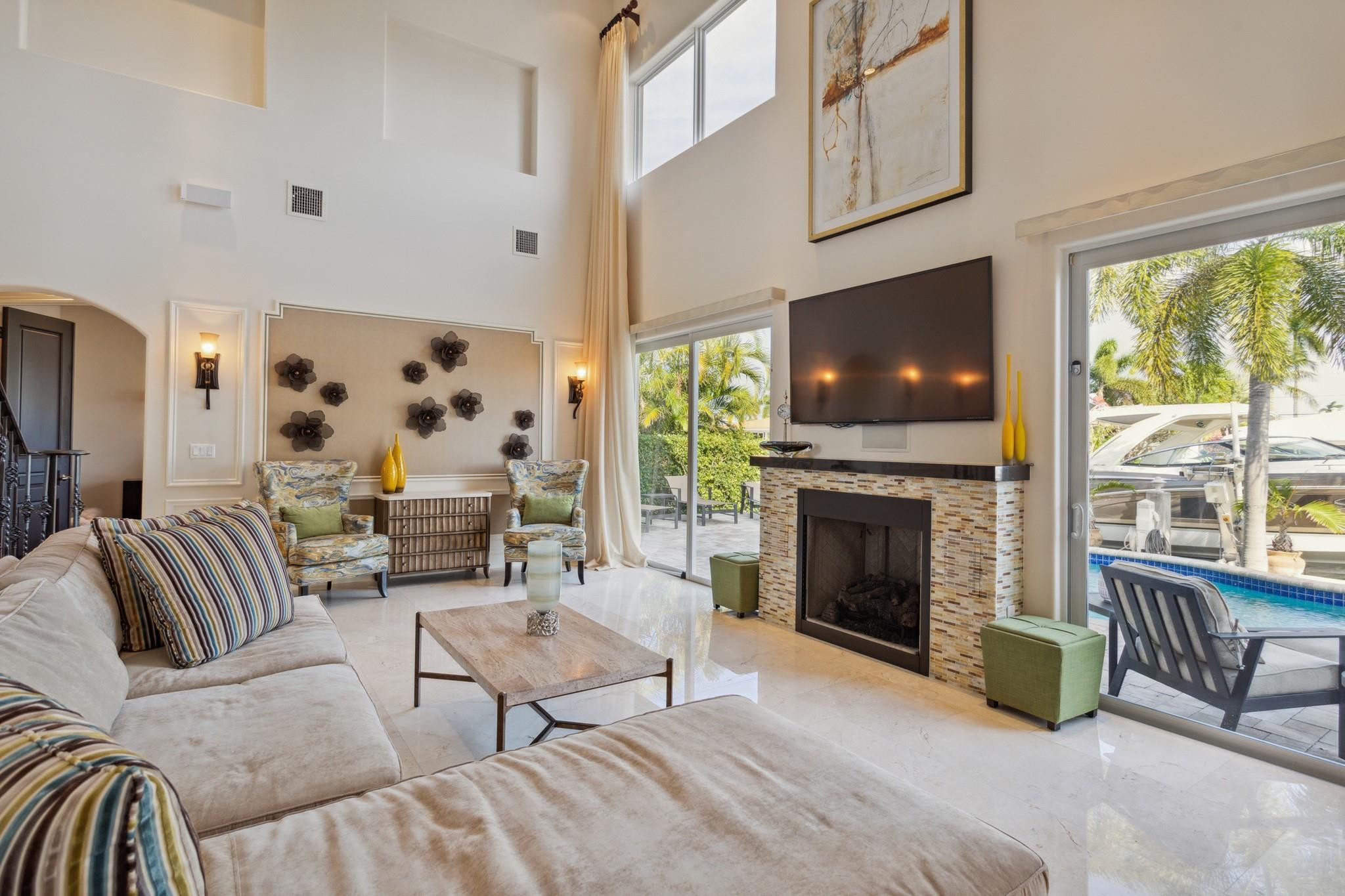 2461 SE 10th Pompano Beach, FL 33062