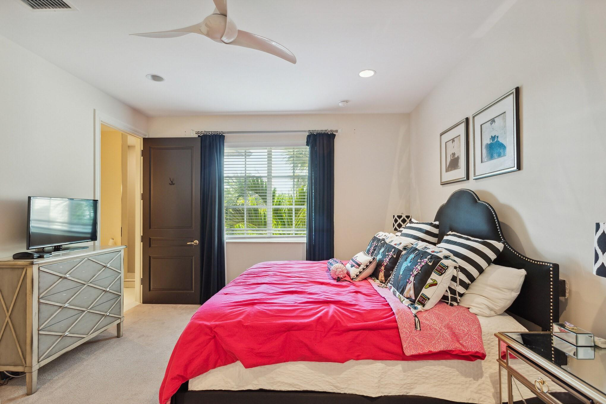 2461 SE 10th Pompano Beach, FL 33062