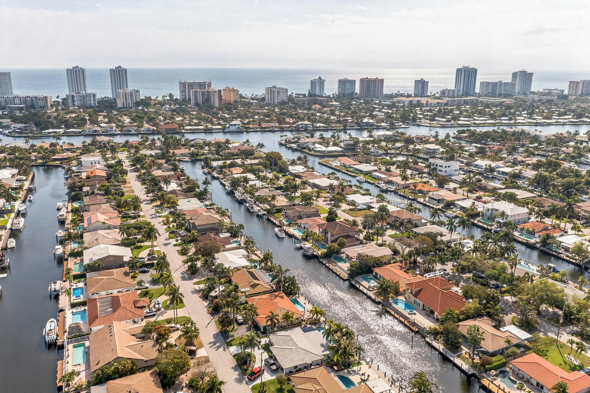 2461 SE 10th Pompano Beach, FL 33062