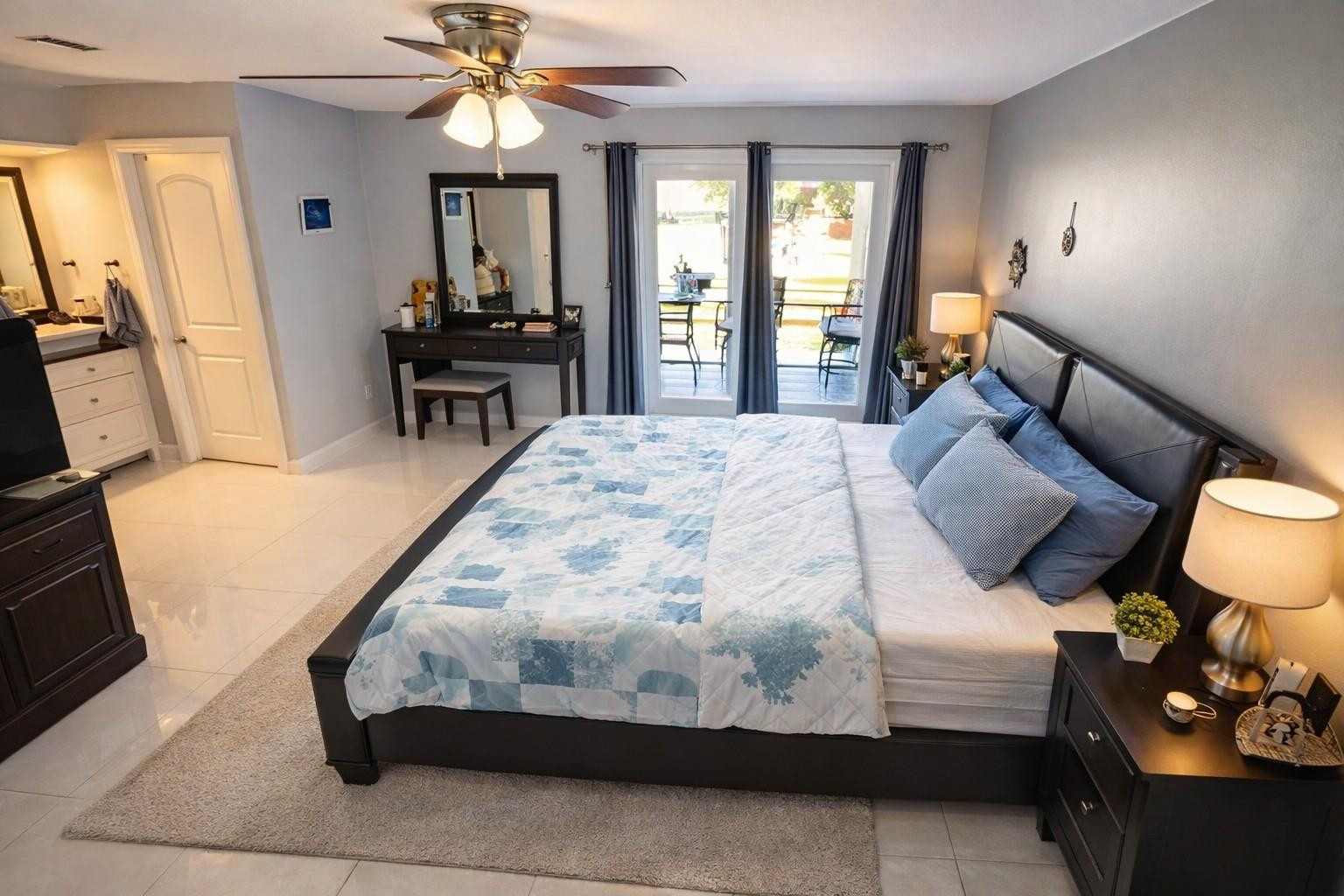 16070 SW 89th Ave Palmetto Bay, FL 33157