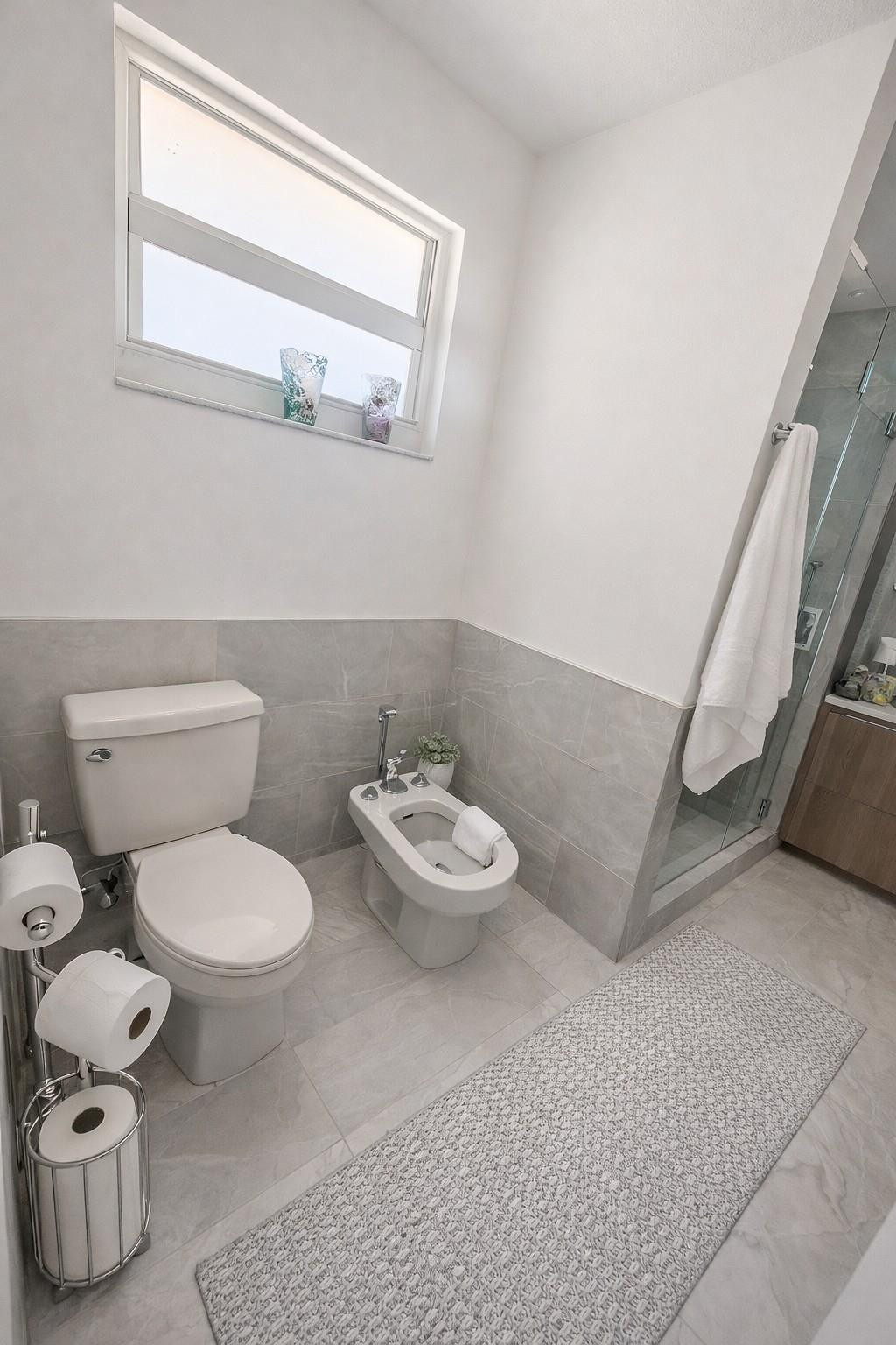 16070 SW 89th Ave Palmetto Bay, FL 33157