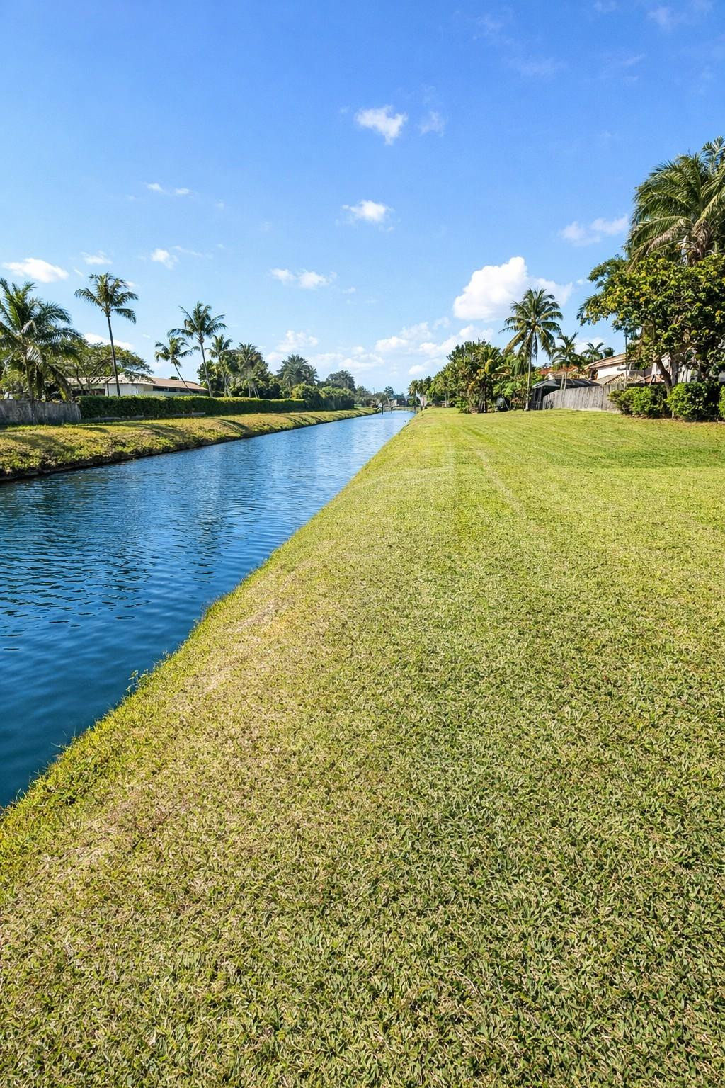 16070 SW 89th Ave Palmetto Bay, FL 33157