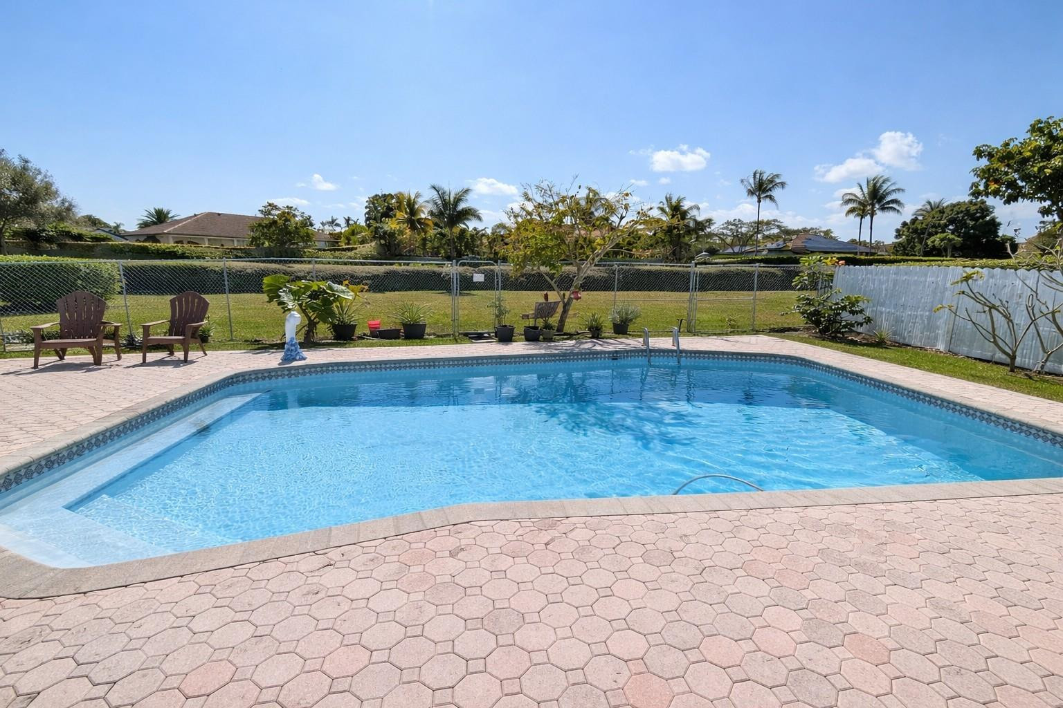 16070 SW 89th Ave Palmetto Bay, FL 33157