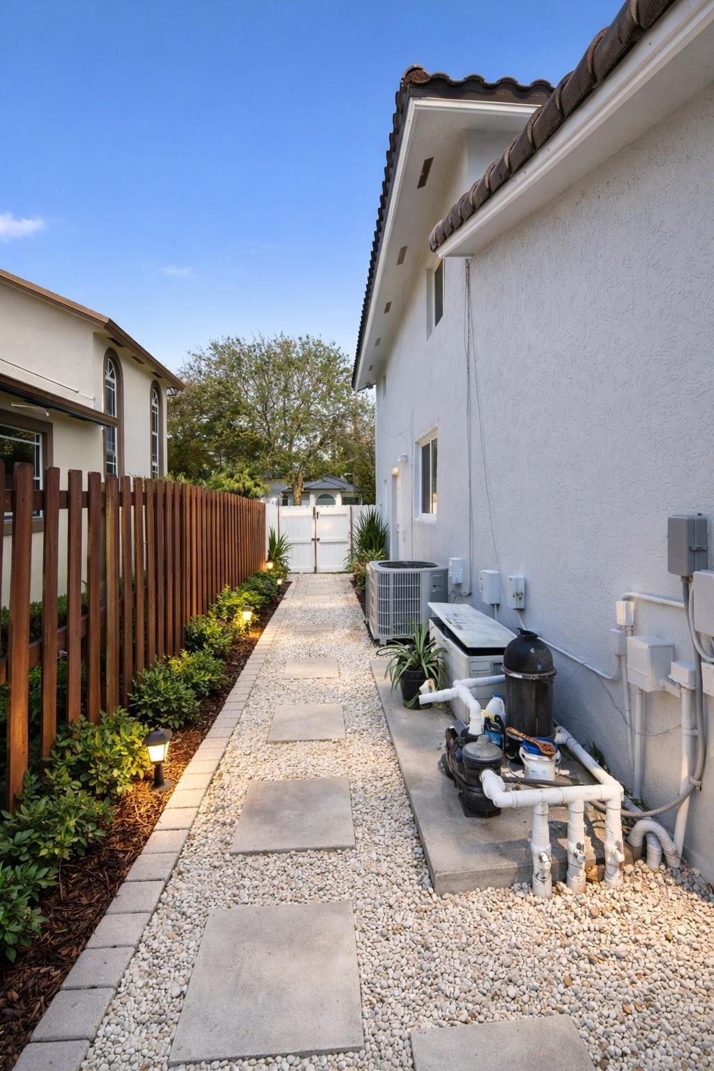 16070 SW 89th Ave Palmetto Bay, FL 33157