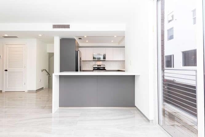 700 NE 14th #206 Fort Lauderdale, FL 33304