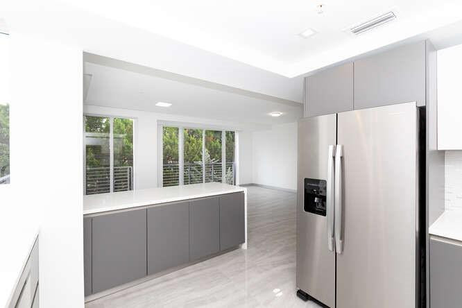 700 NE 14th #206 Fort Lauderdale, FL 33304