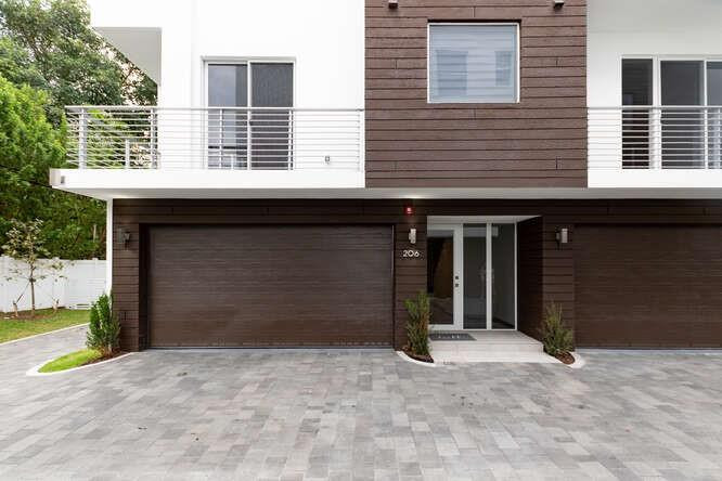 700 NE 14th #206 Fort Lauderdale, FL 33304