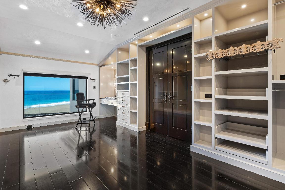 14 Ocean Jupiter Inlet Colony, FL 33469