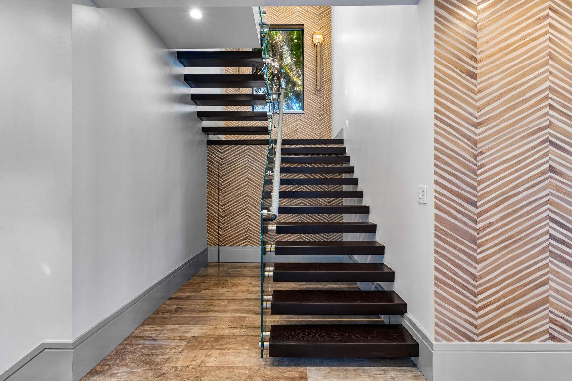 14 Ocean Jupiter Inlet Colony, FL 33469