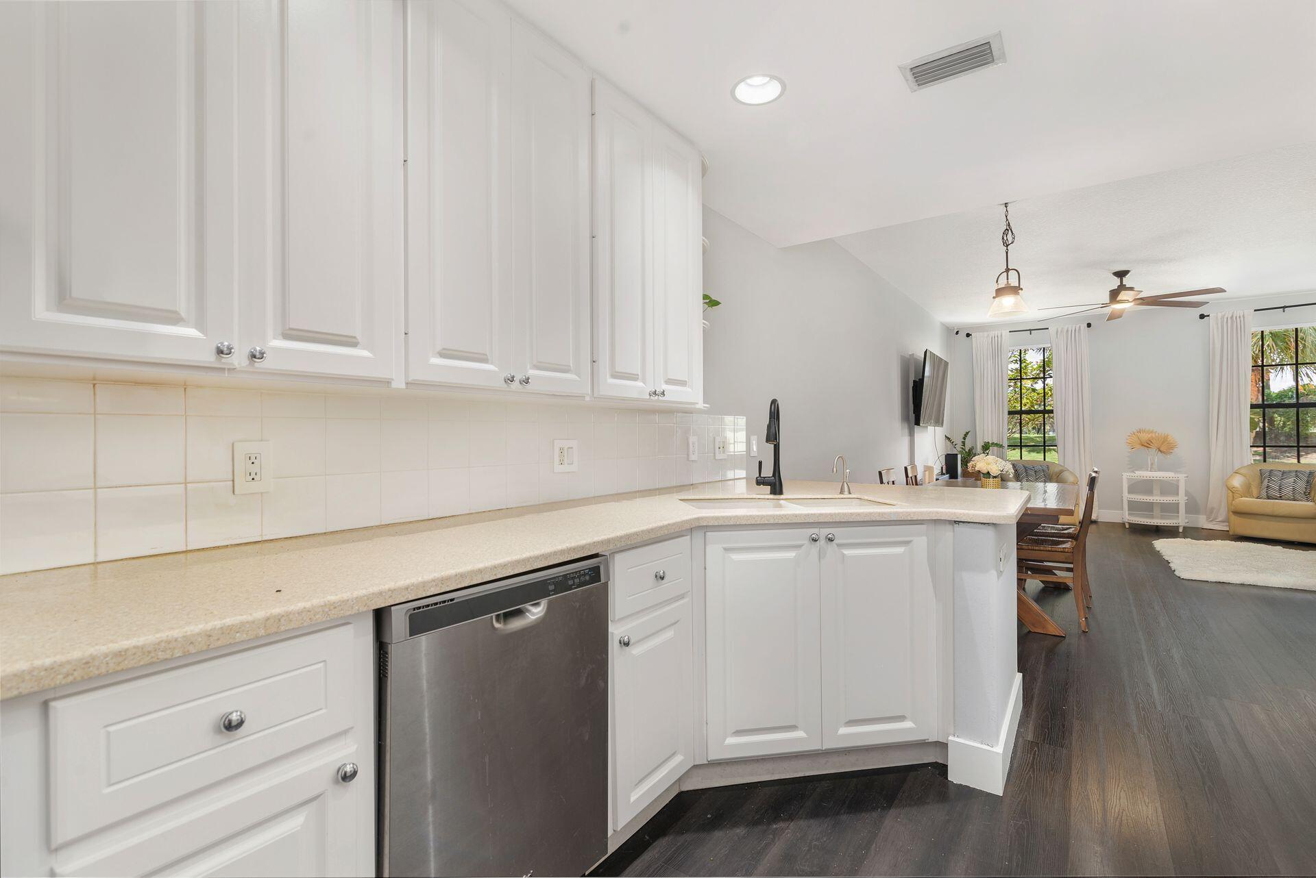 124 Ashley Ct Jupiter, FL 33458