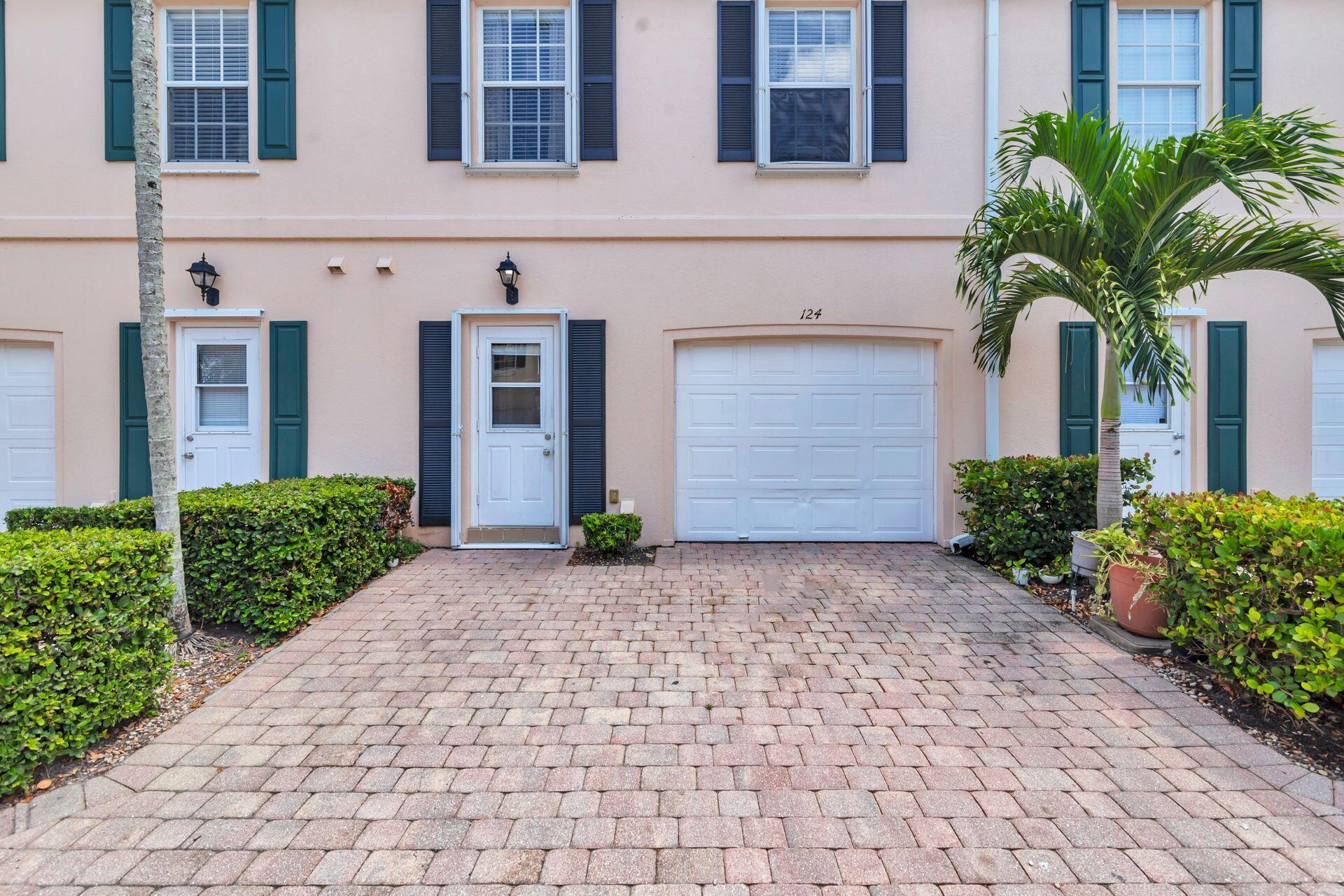 124 Ashley Ct Jupiter, FL 33458