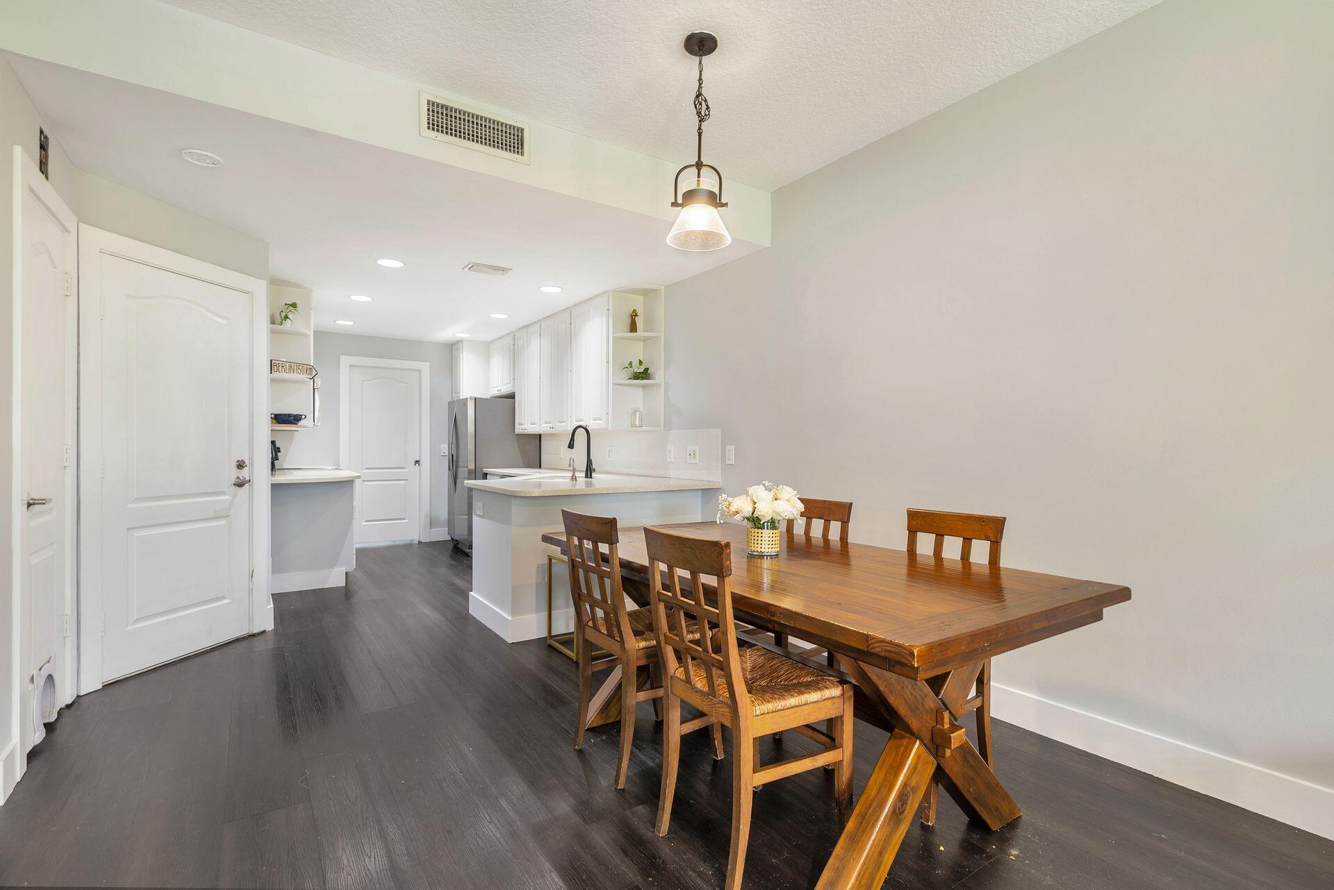 124 Ashley Ct Jupiter, FL 33458