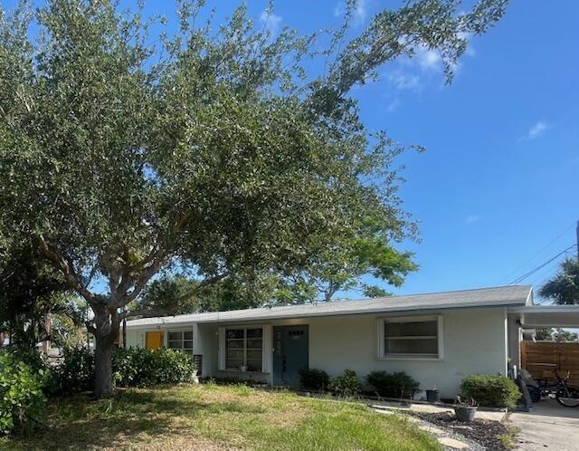 503 SE Robalo Ct
