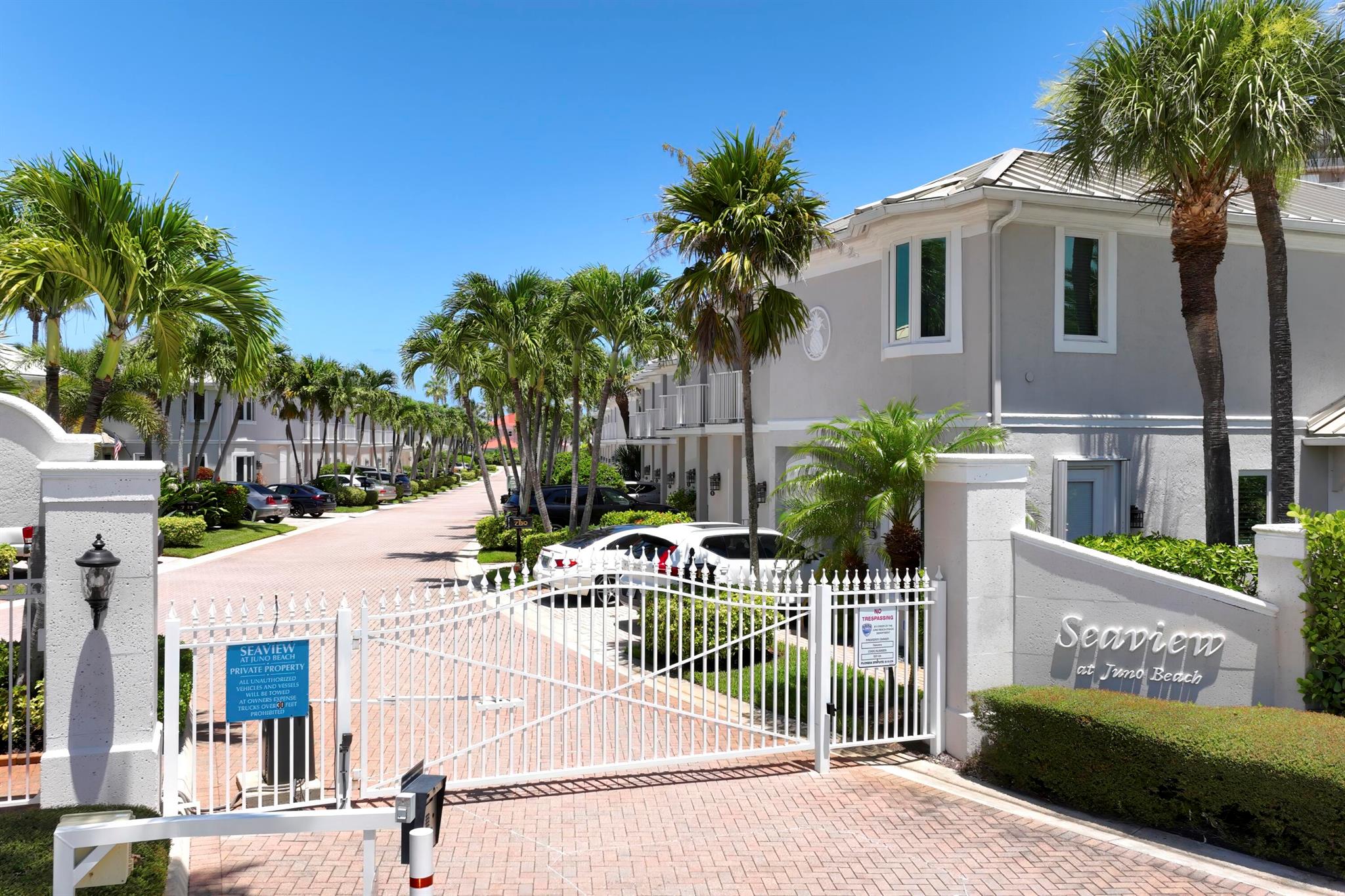 774 Seaview Dr Juno Beach, FL 33408