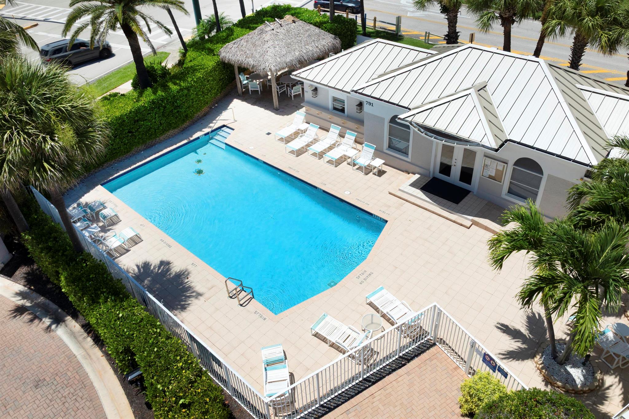 774 Seaview Dr Juno Beach, FL 33408