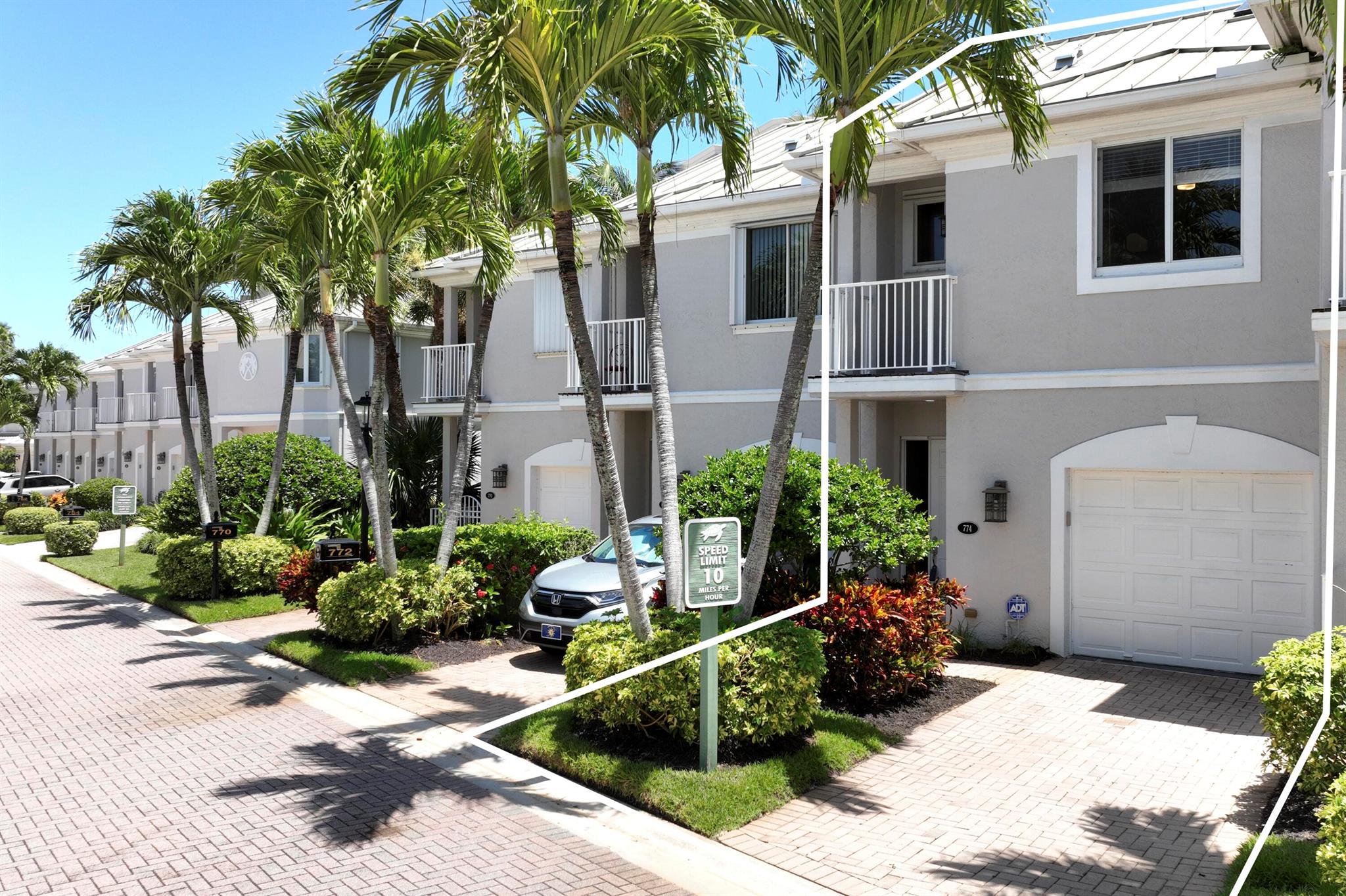 774 Seaview Dr Juno Beach, FL 33408