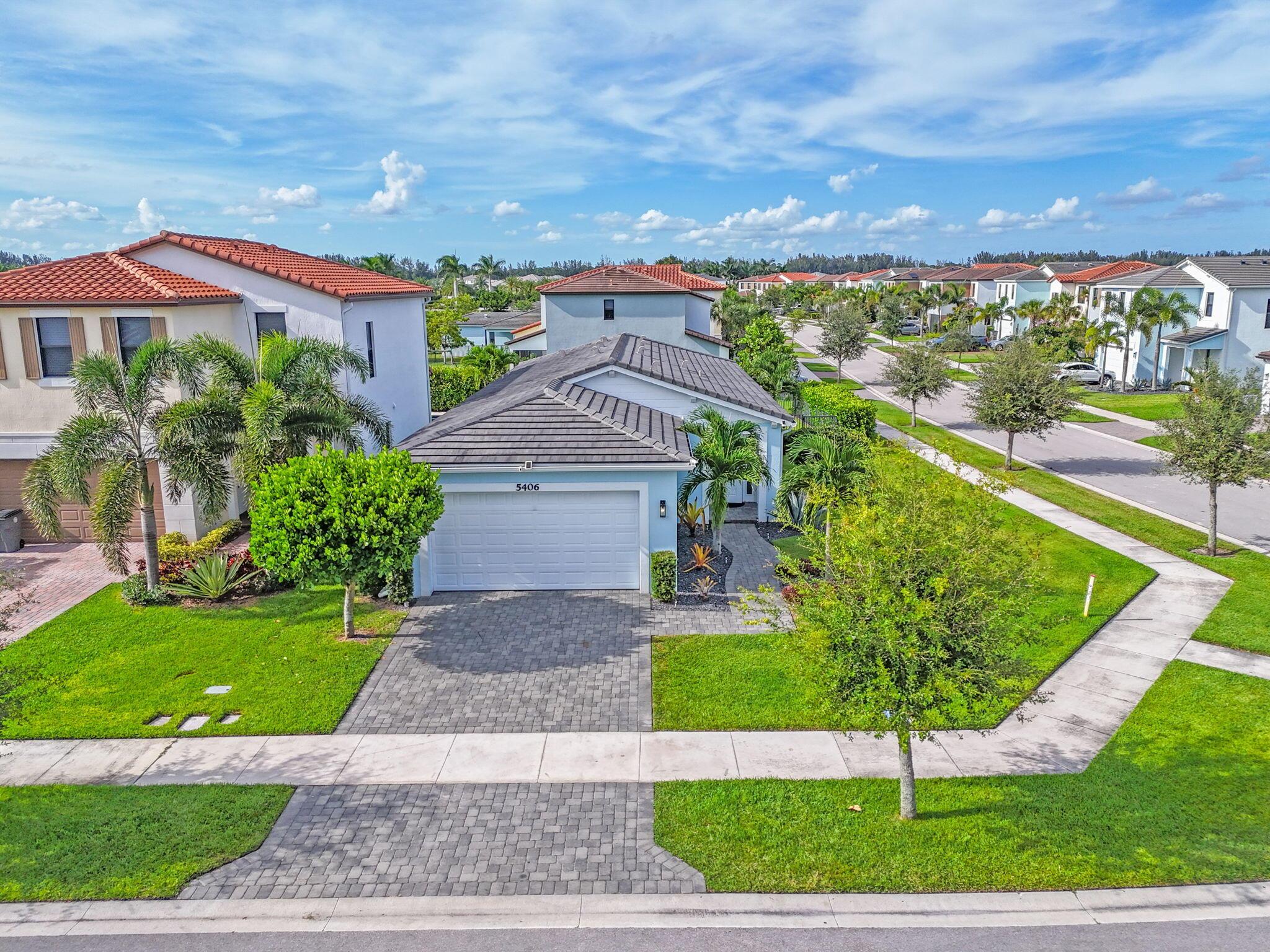 5406 Starfish Rd