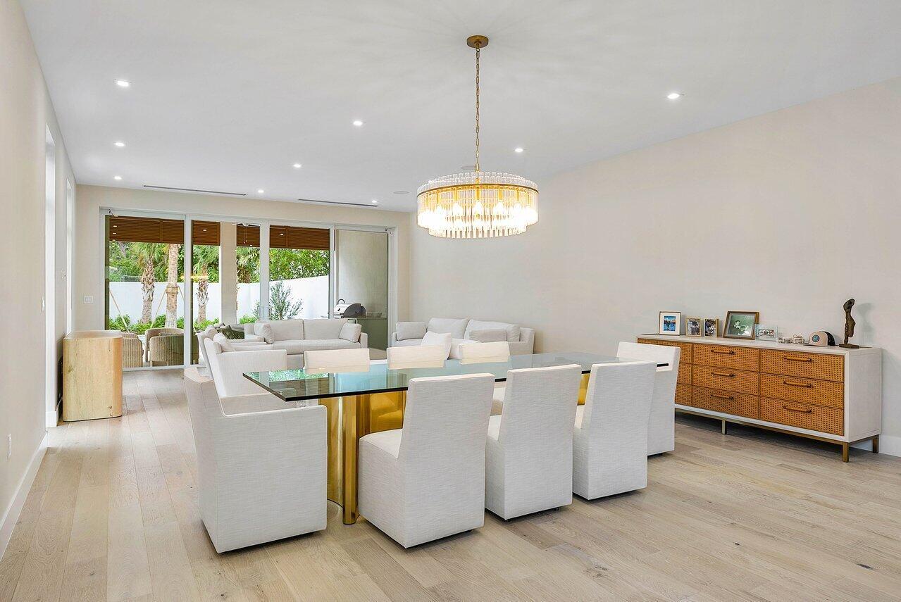 909 Bond Way Delray Beach, FL 33483