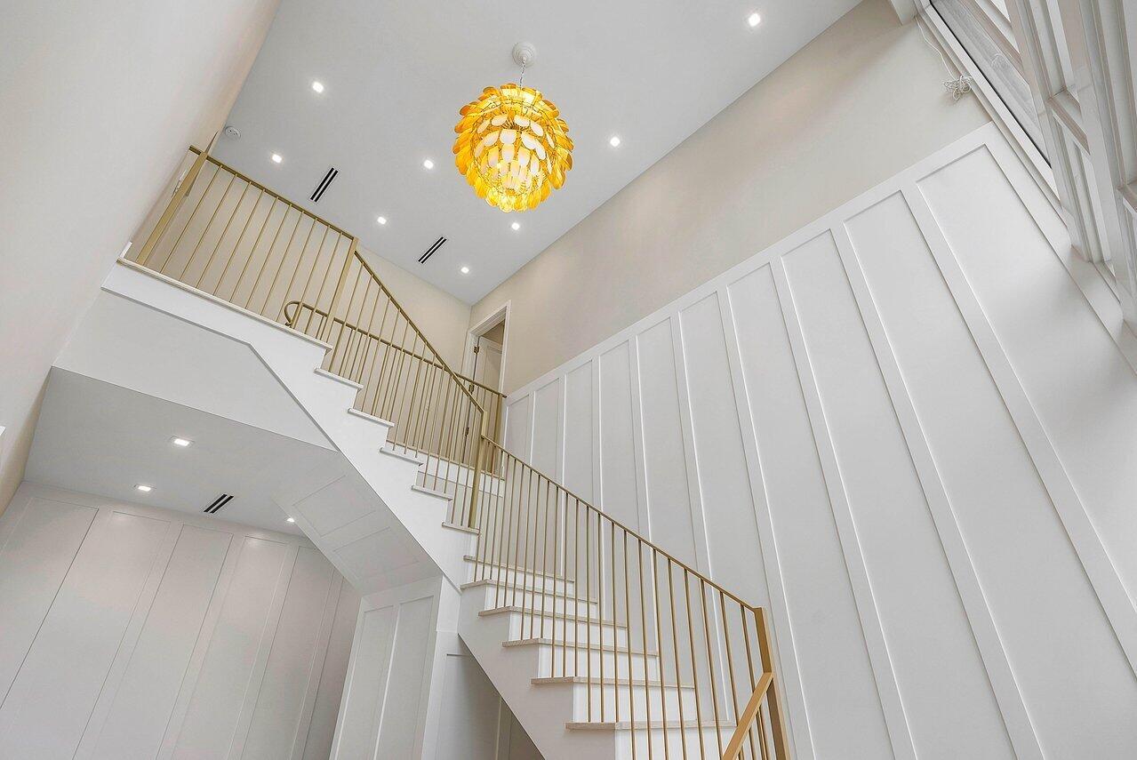 909 Bond Way Delray Beach, FL 33483