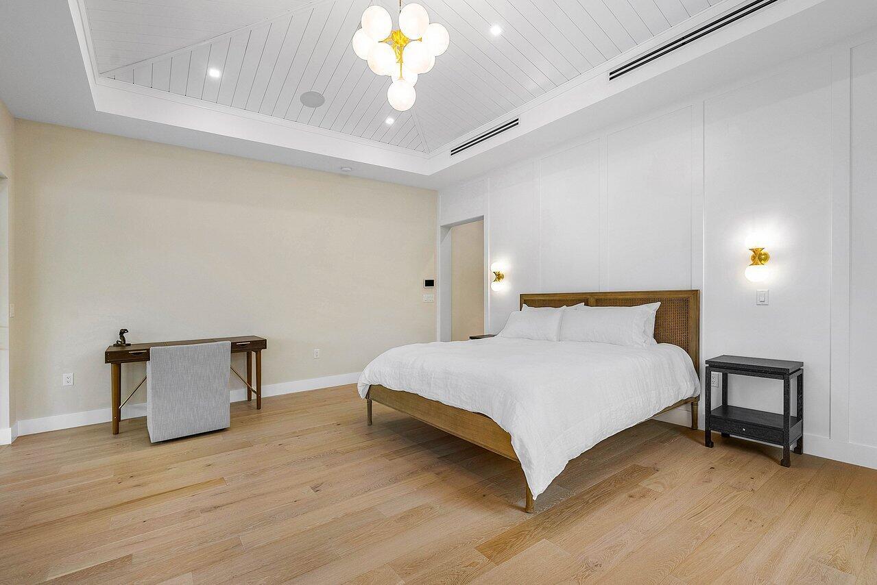 909 Bond Way Delray Beach, FL 33483