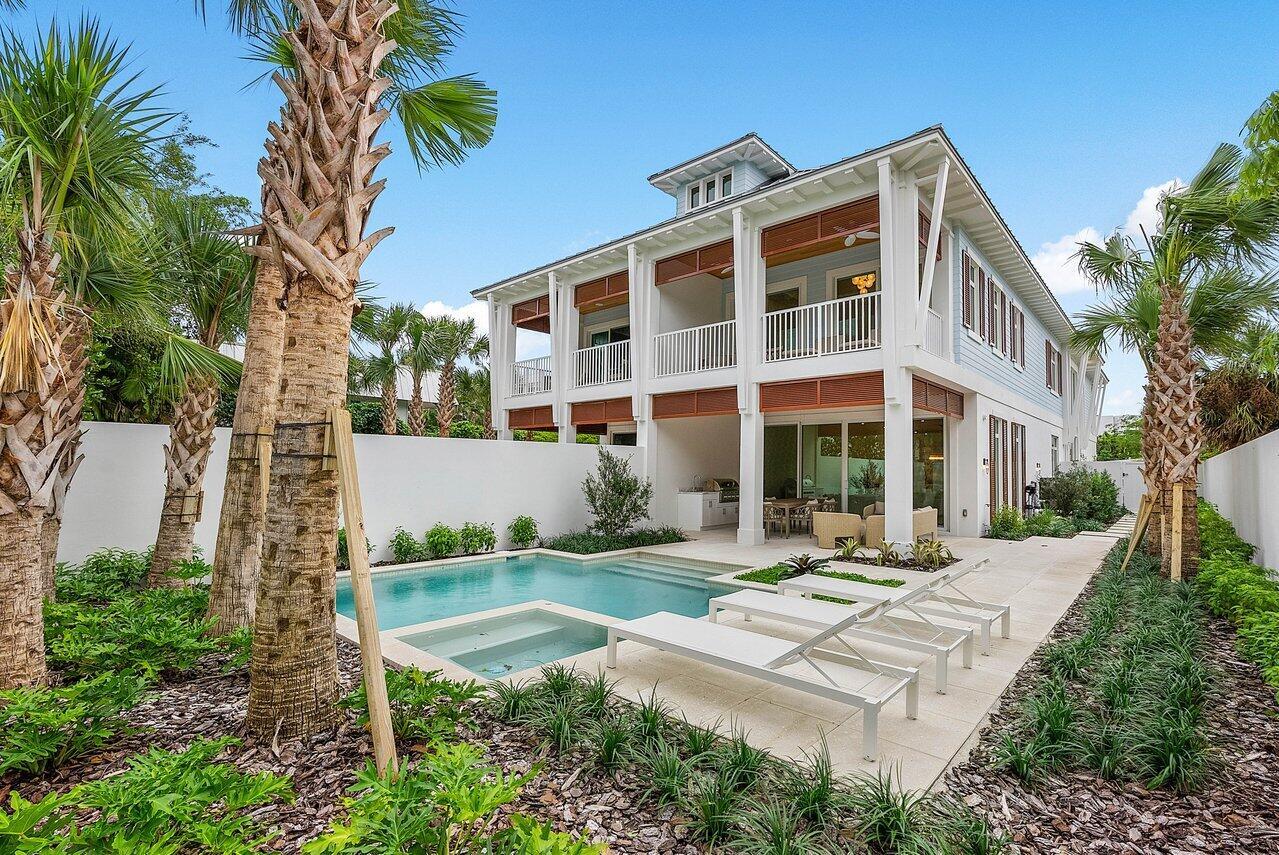 909 Bond Way Delray Beach, FL 33483