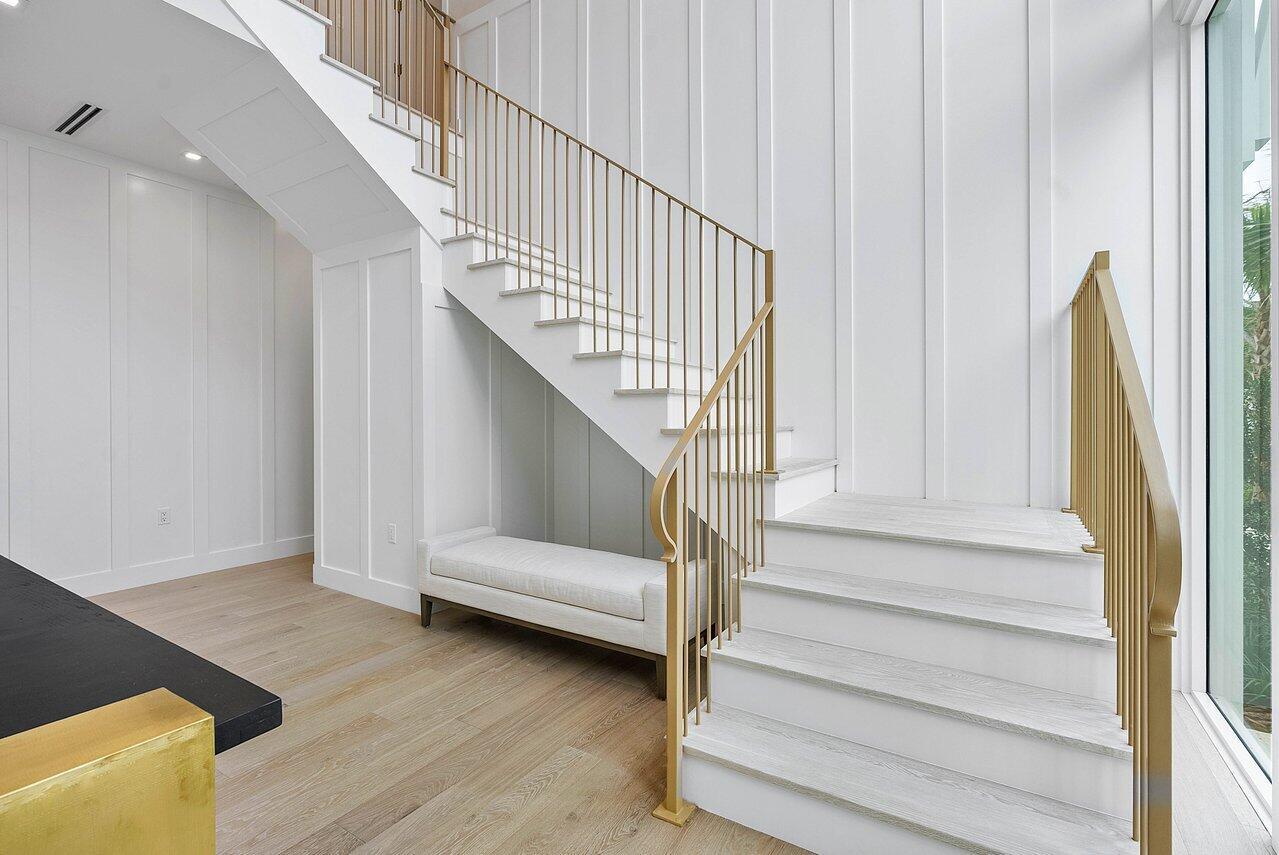 909 Bond Way Delray Beach, FL 33483