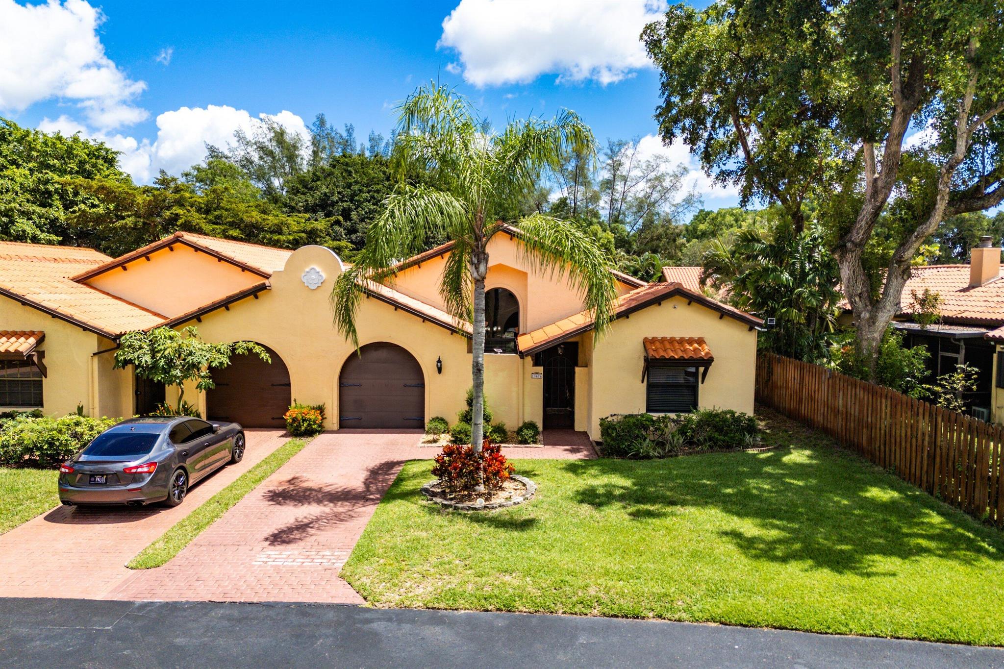 13676 Cortez Dr