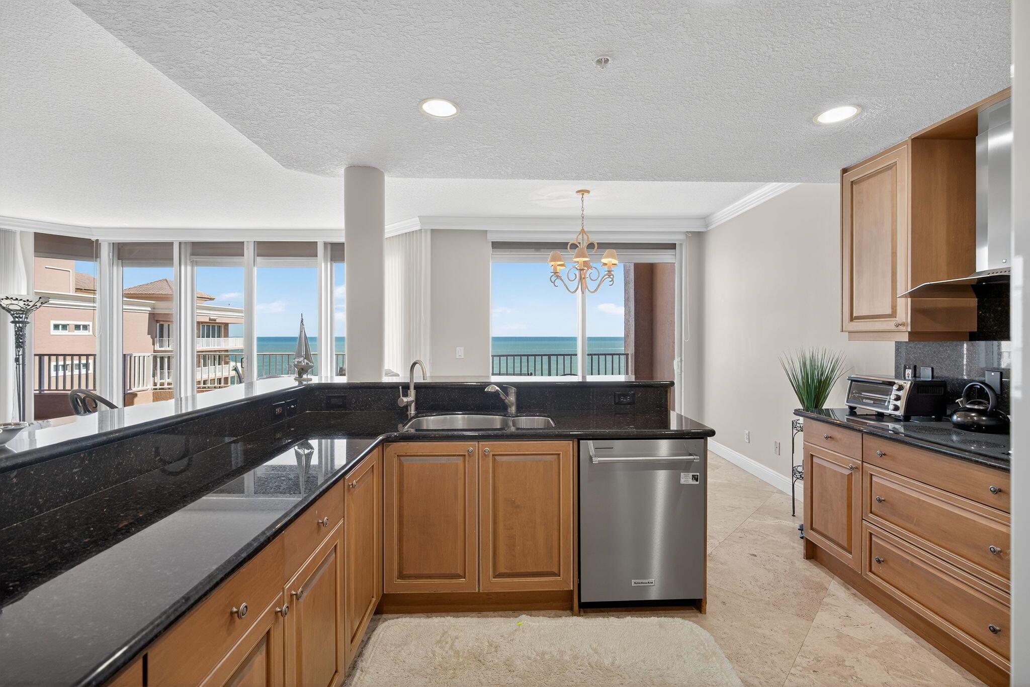 700 Ocean Royale Way #Ph 3 Juno Beach, FL 33408