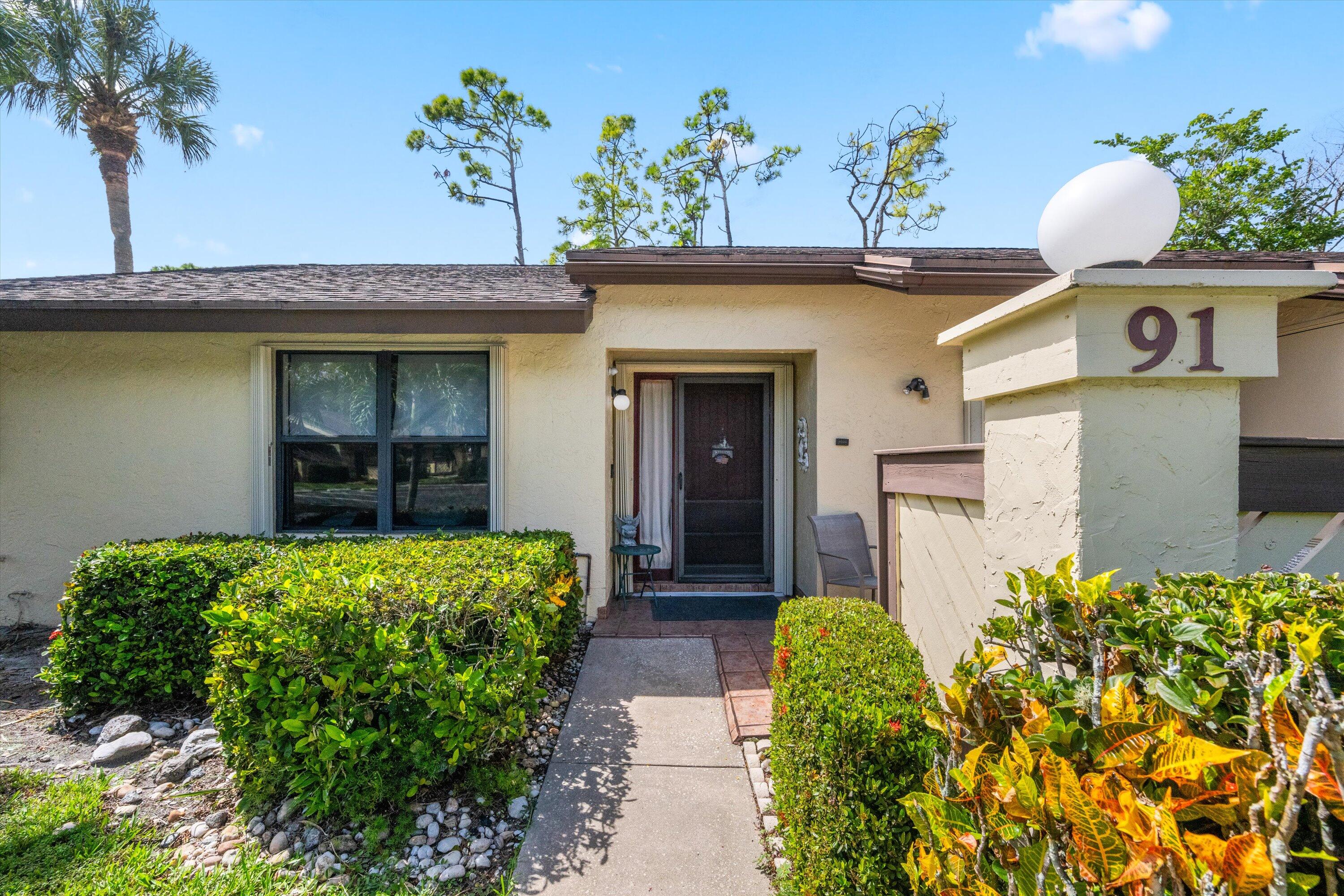 91 Rose Bay Ct