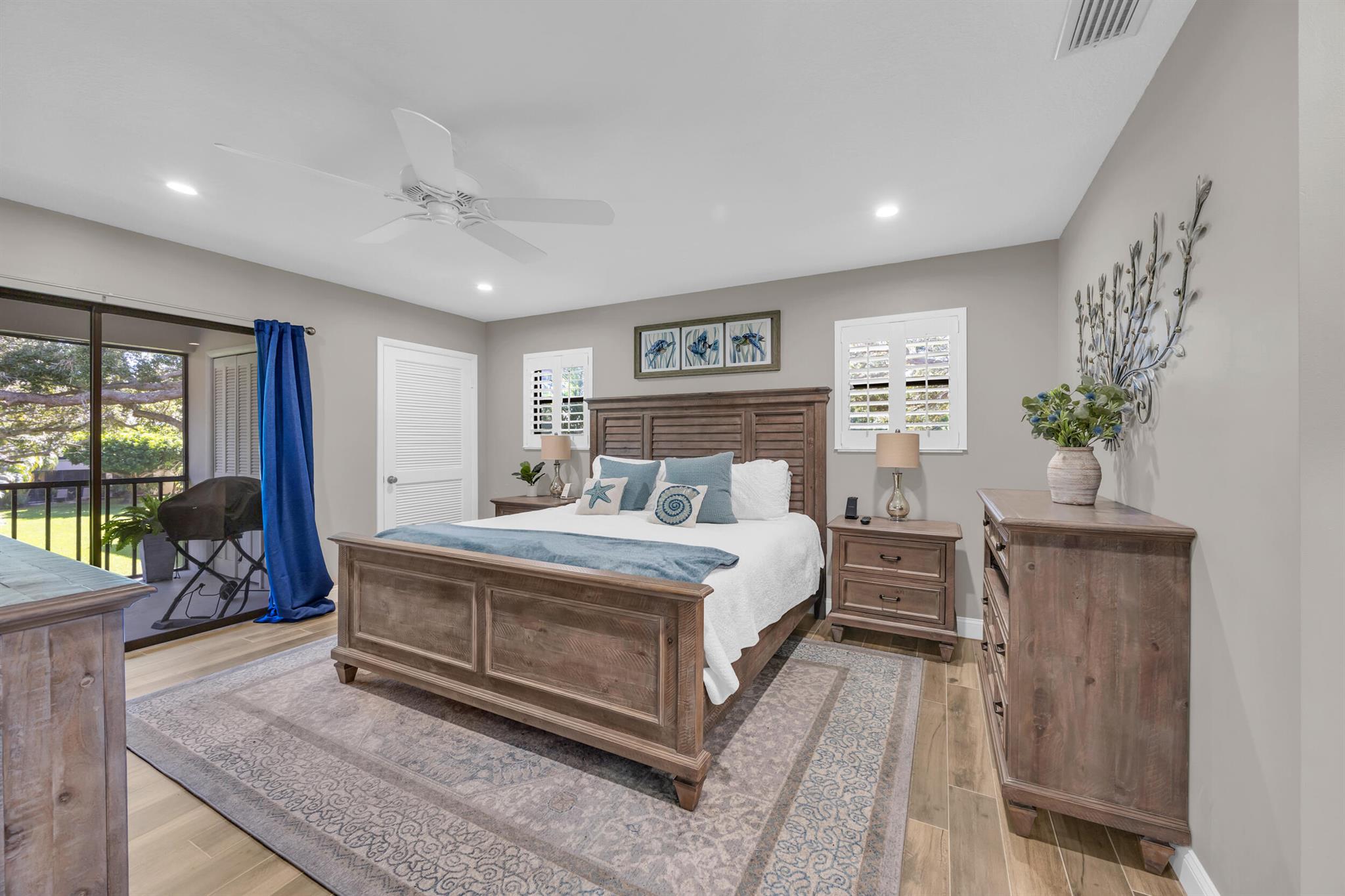 24 SE Turtle Crk Dr #F Tequesta, FL 33469