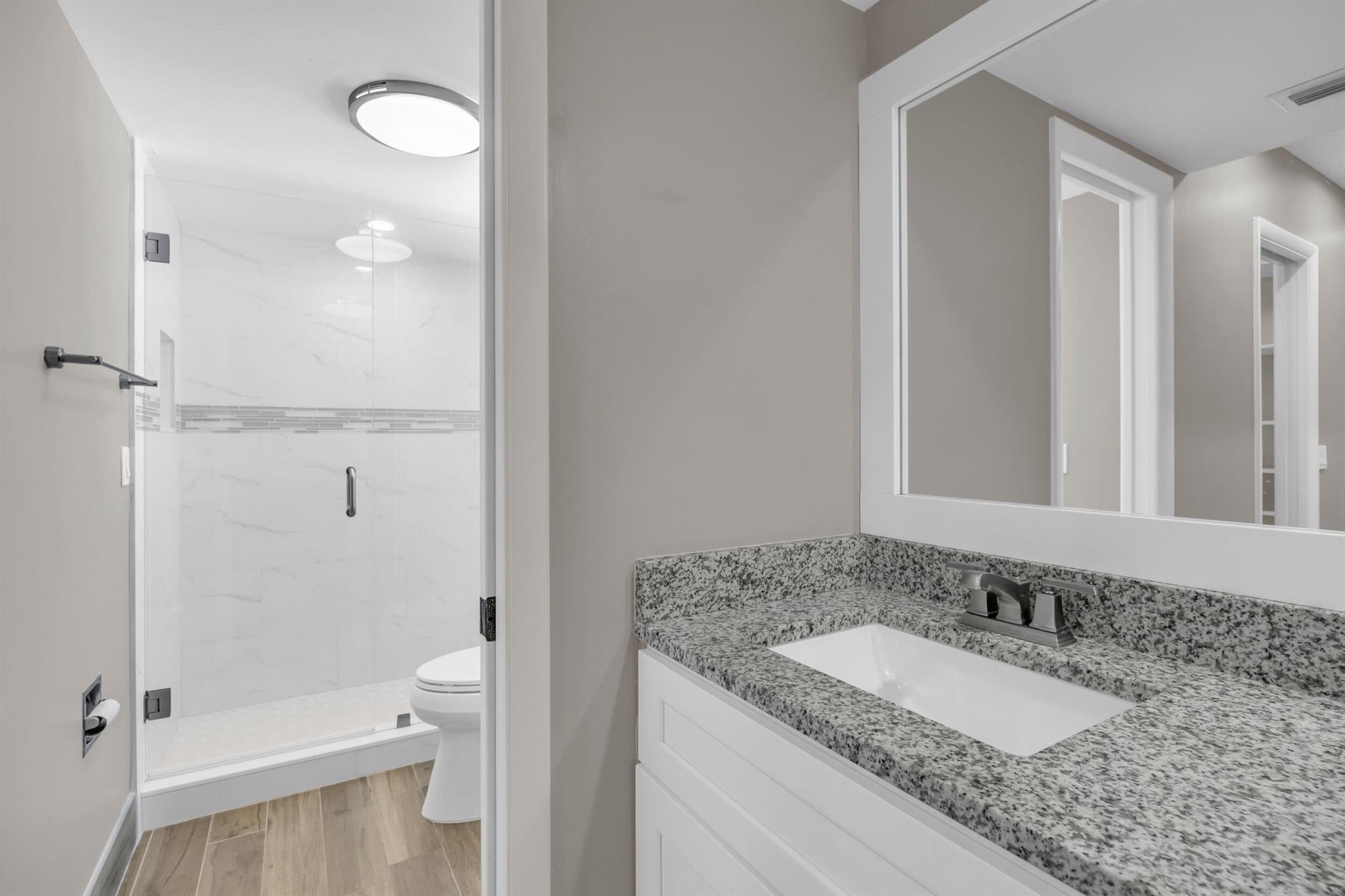 24 SE Turtle Crk Dr #F Tequesta, FL 33469