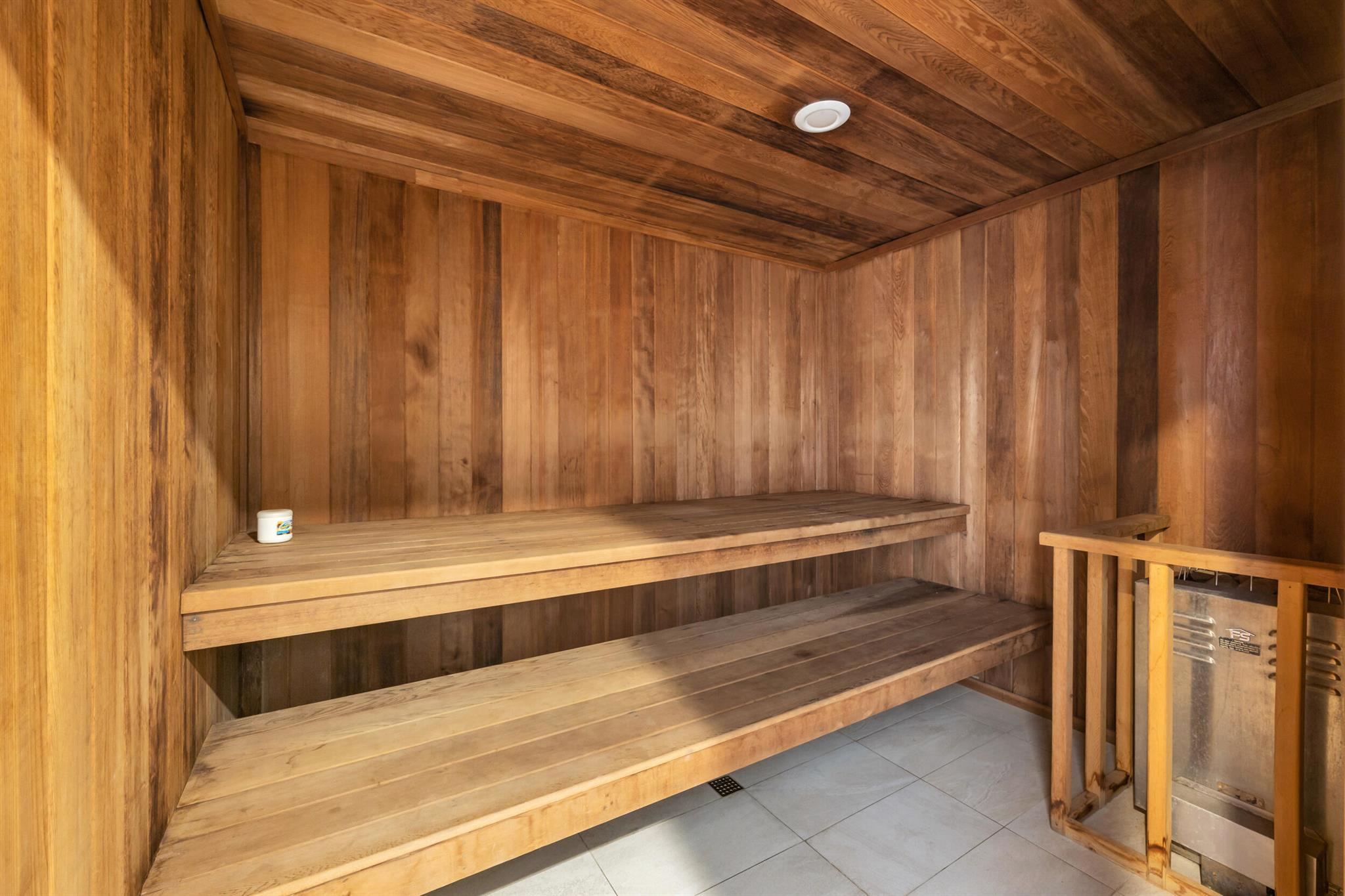 24 SE Turtle Crk Dr #F Tequesta, FL 33469