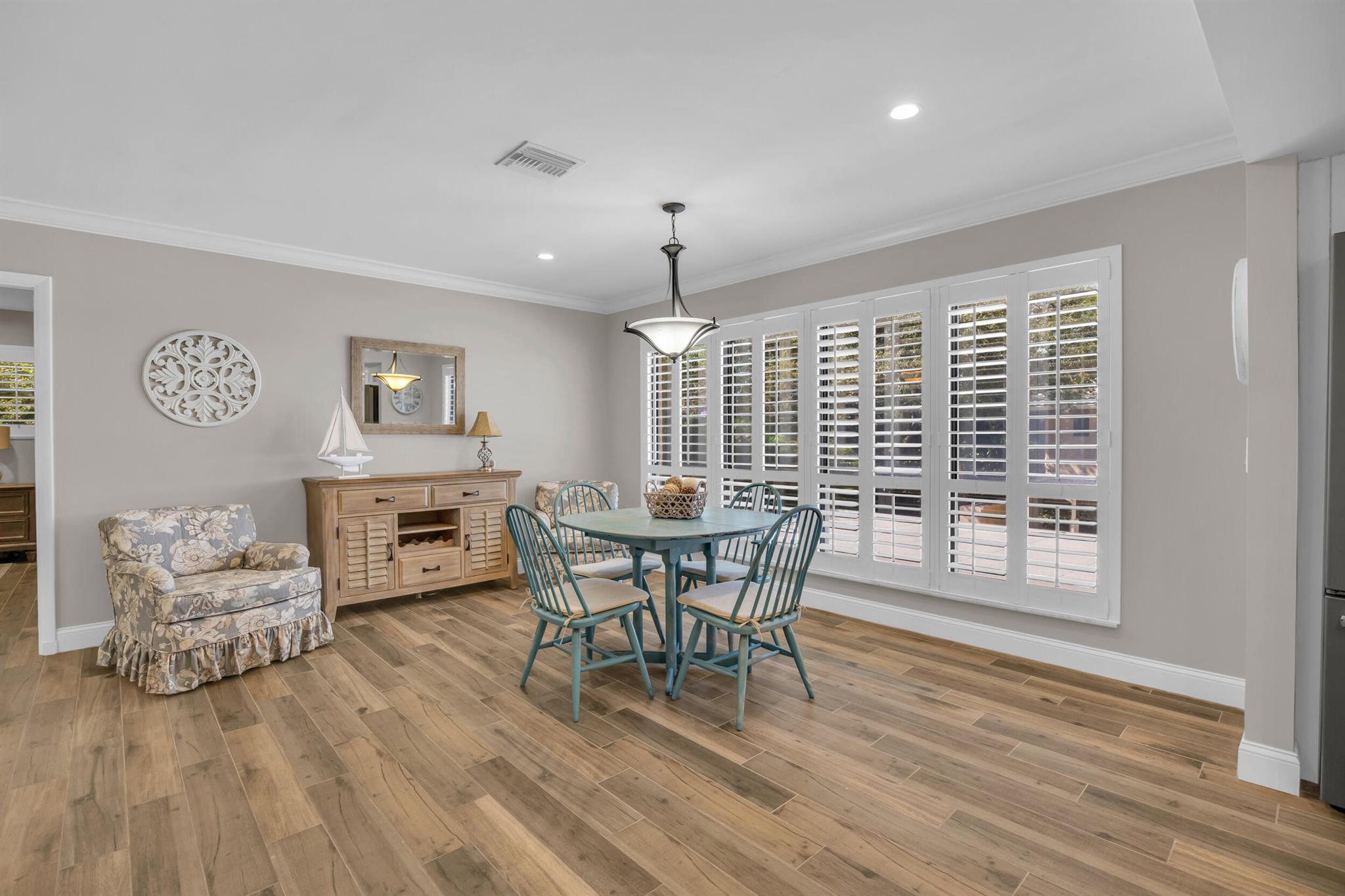 24 SE Turtle Crk Dr #F Tequesta, FL 33469