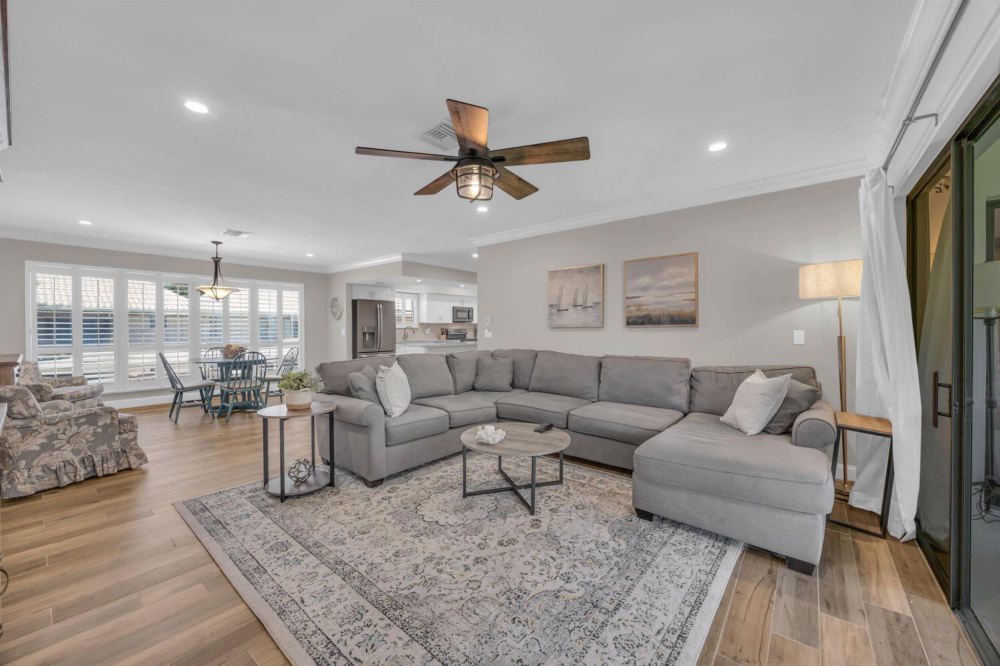 24 SE Turtle Crk Dr #F Tequesta, FL 33469