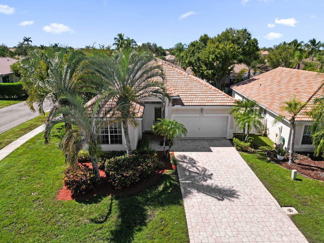 8634 San Andros