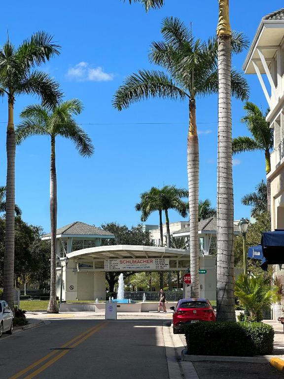 1200 Town Ctr #428 Jupiter, FL 33458