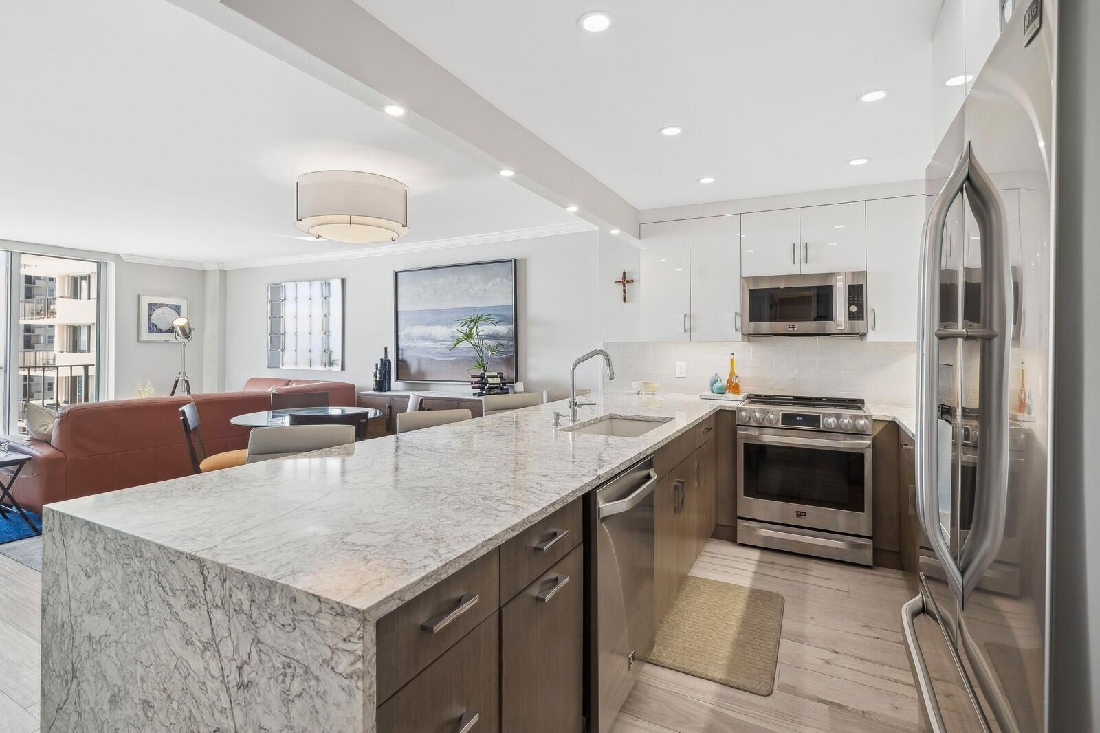 1900 S Ocean Blvd #11b