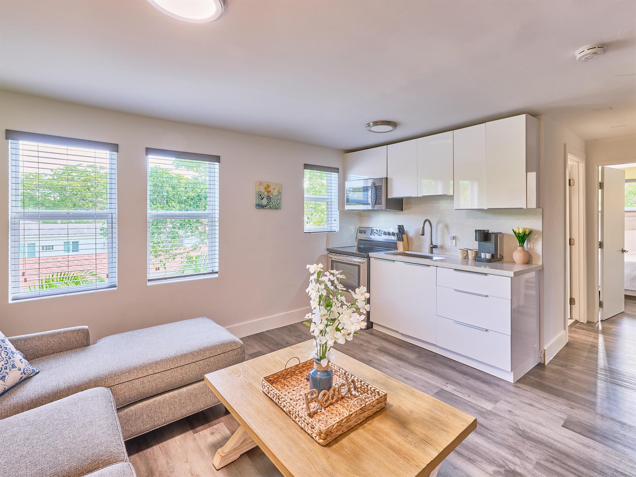 2020 Washington St #1-8 Hollywood, FL 33020