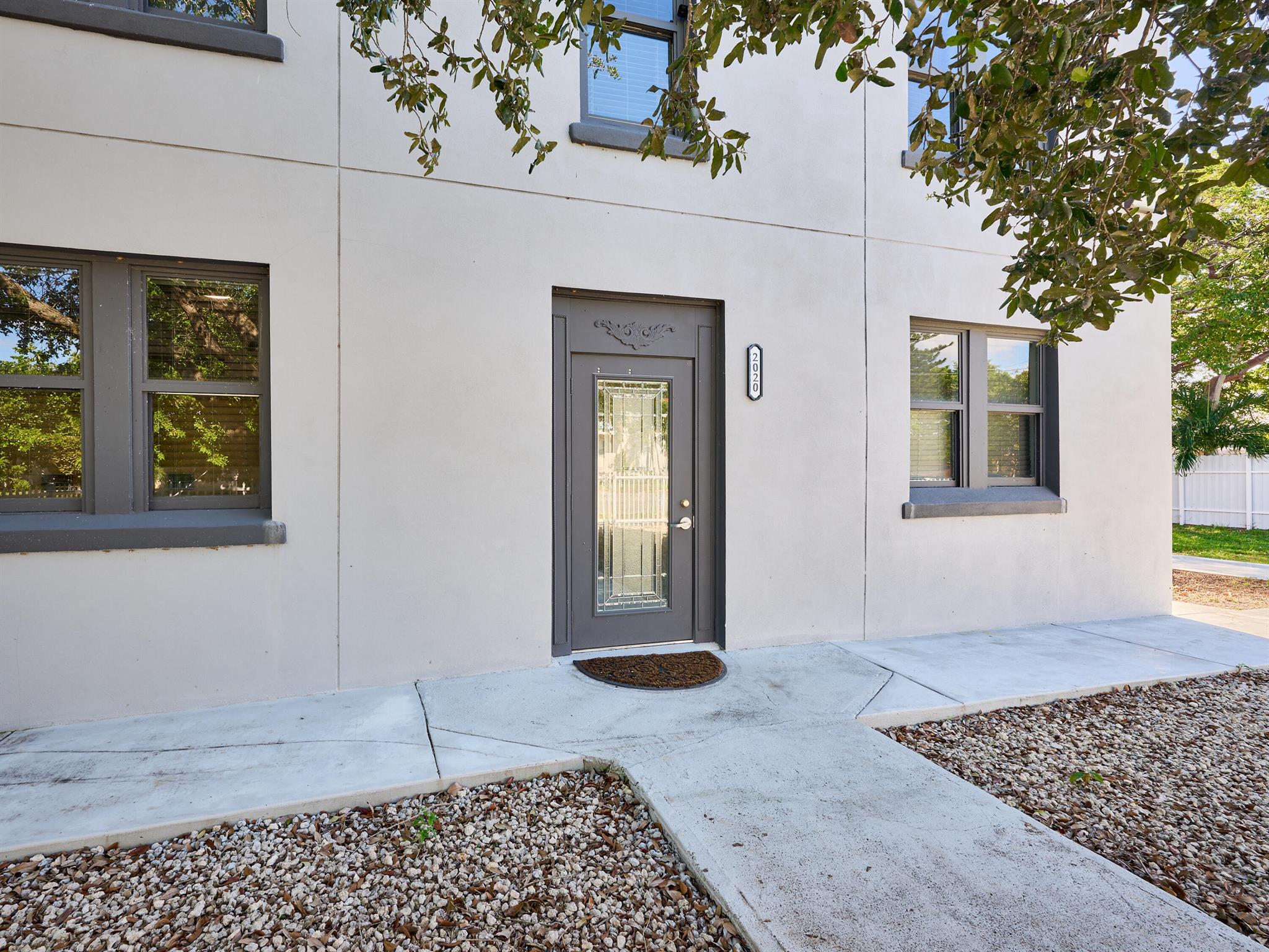 2020 Washington St #1-8 Hollywood, FL 33020