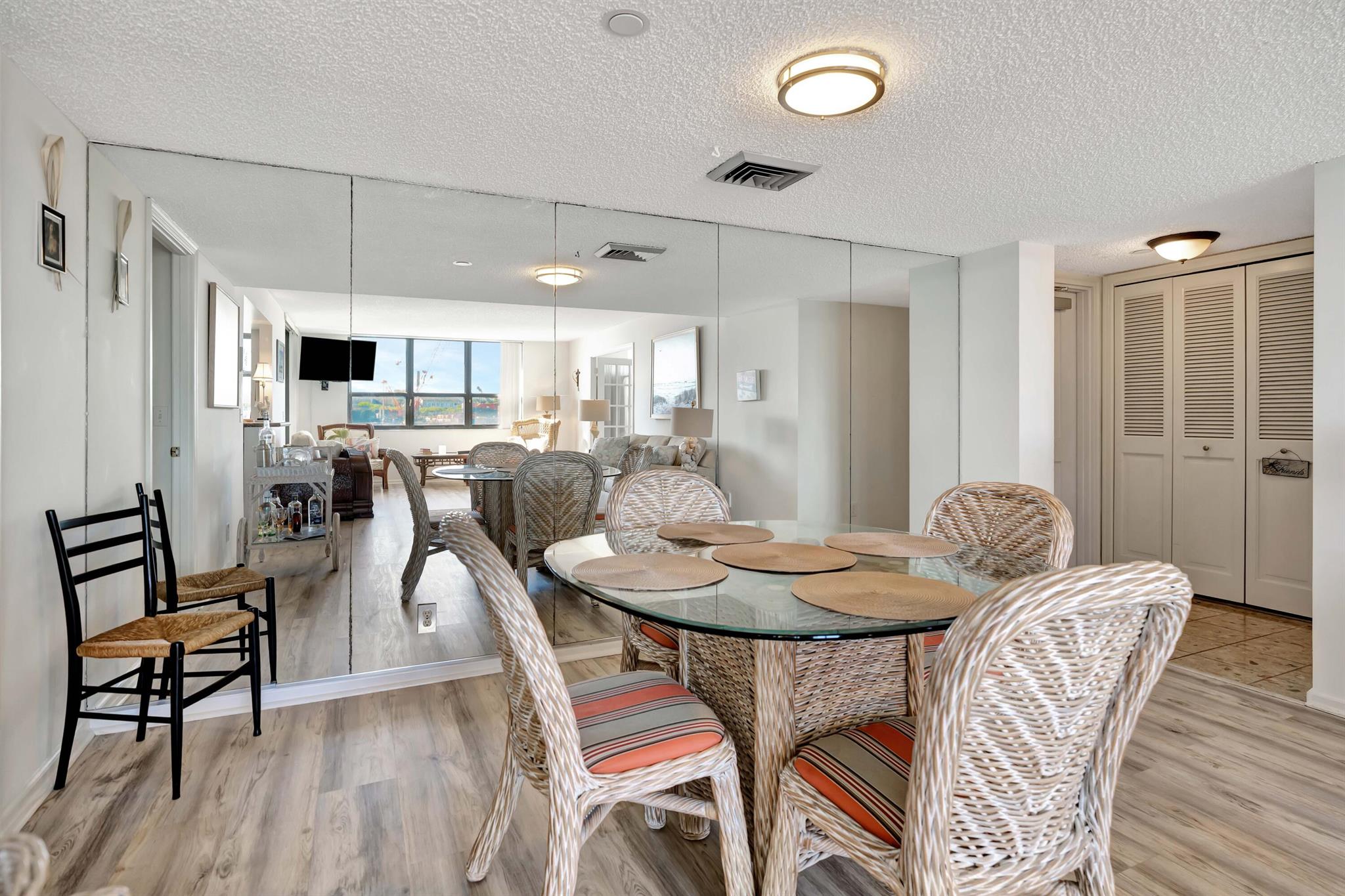 1542 Jupiter Cv Dr #104 Jupiter, FL 33469