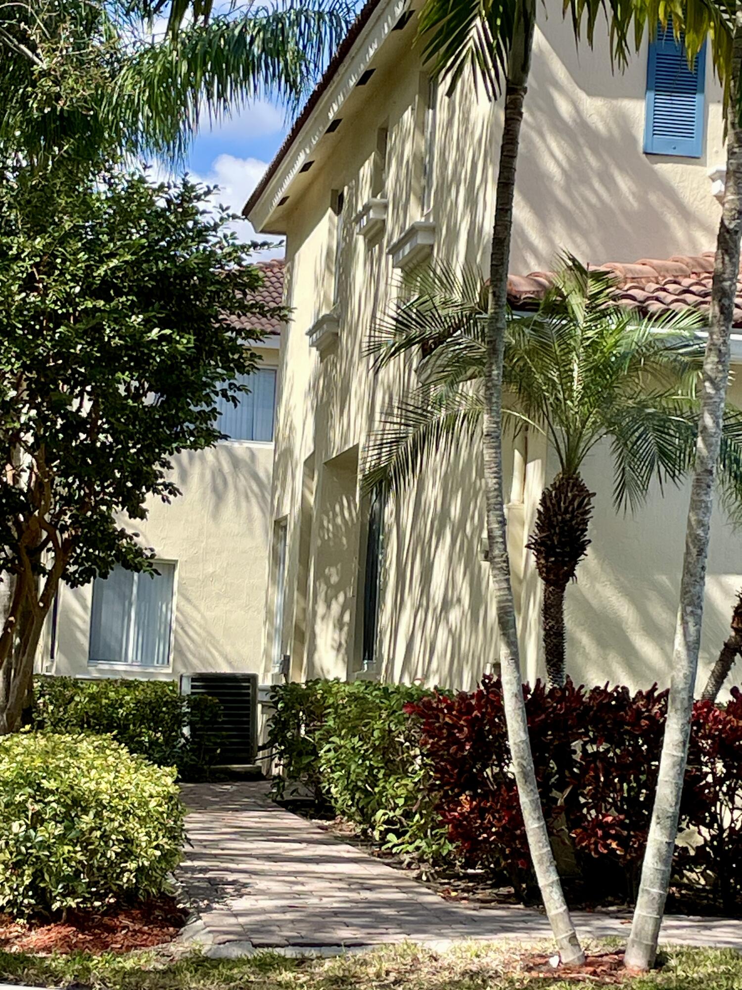 3121 N Evergreen Cir Boynton Beach, FL 33426