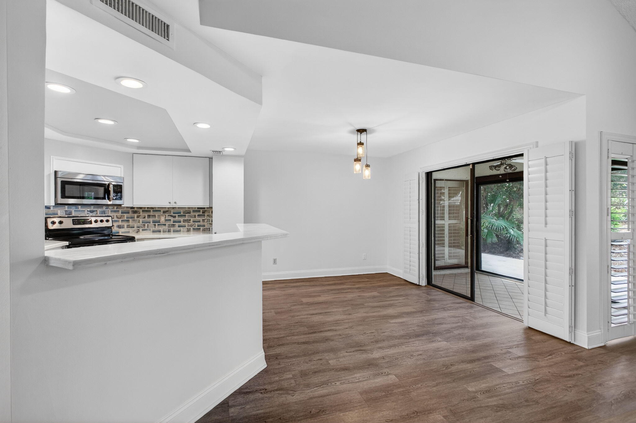 102 Sea Oats #B Juno Beach, FL 33408