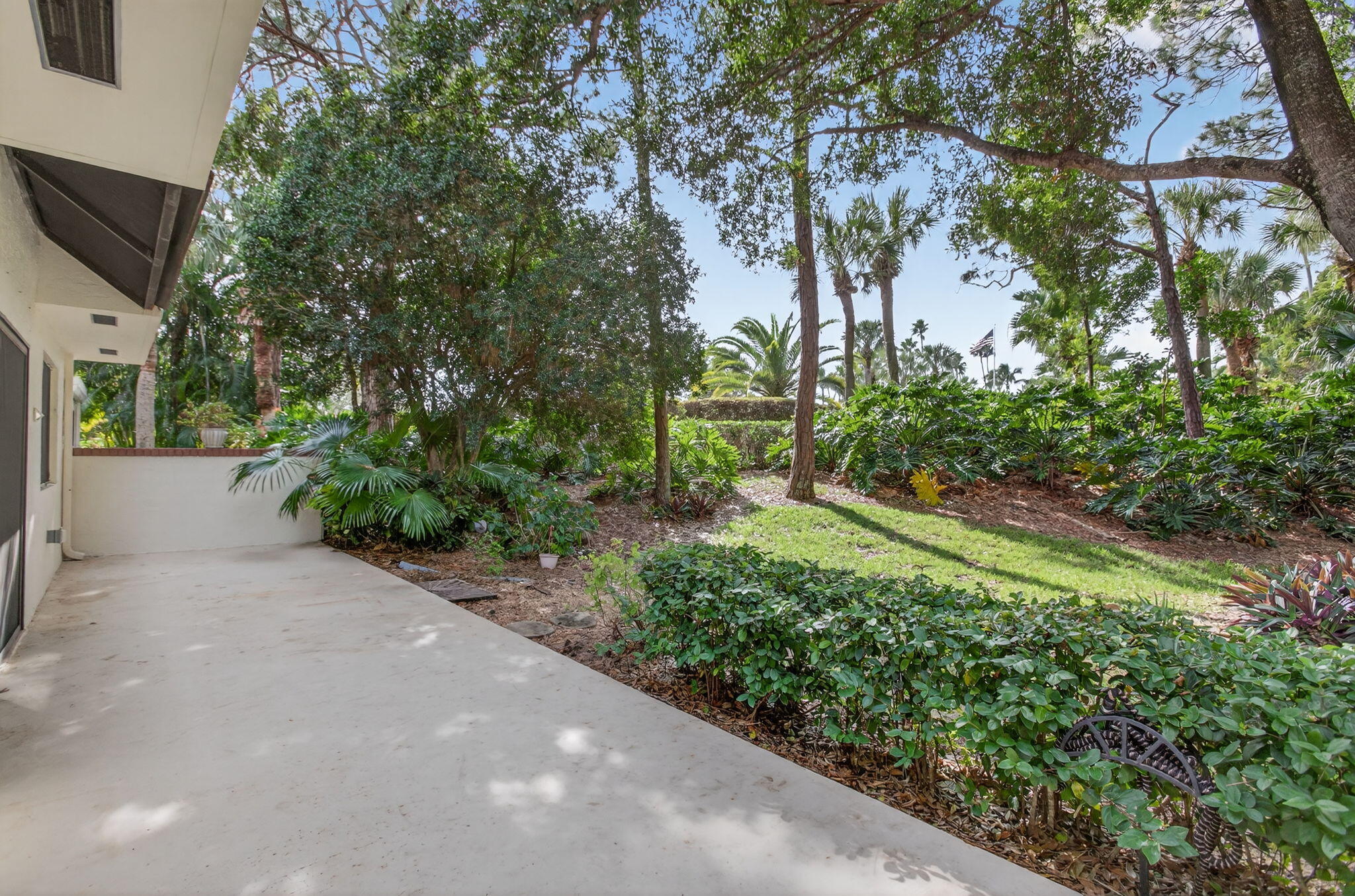 102 Sea Oats #B Juno Beach, FL 33408