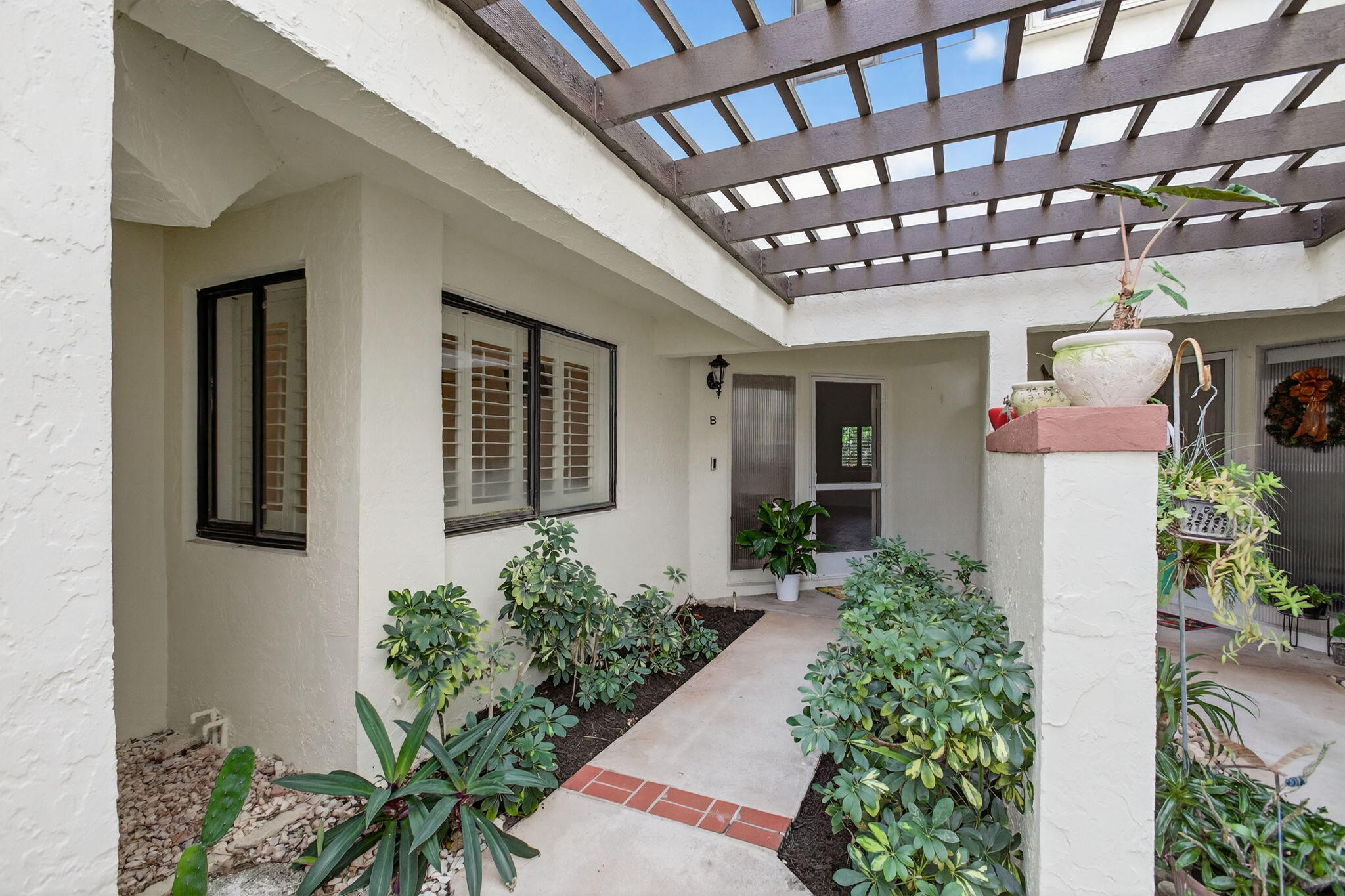 102 Sea Oats #B Juno Beach, FL 33408