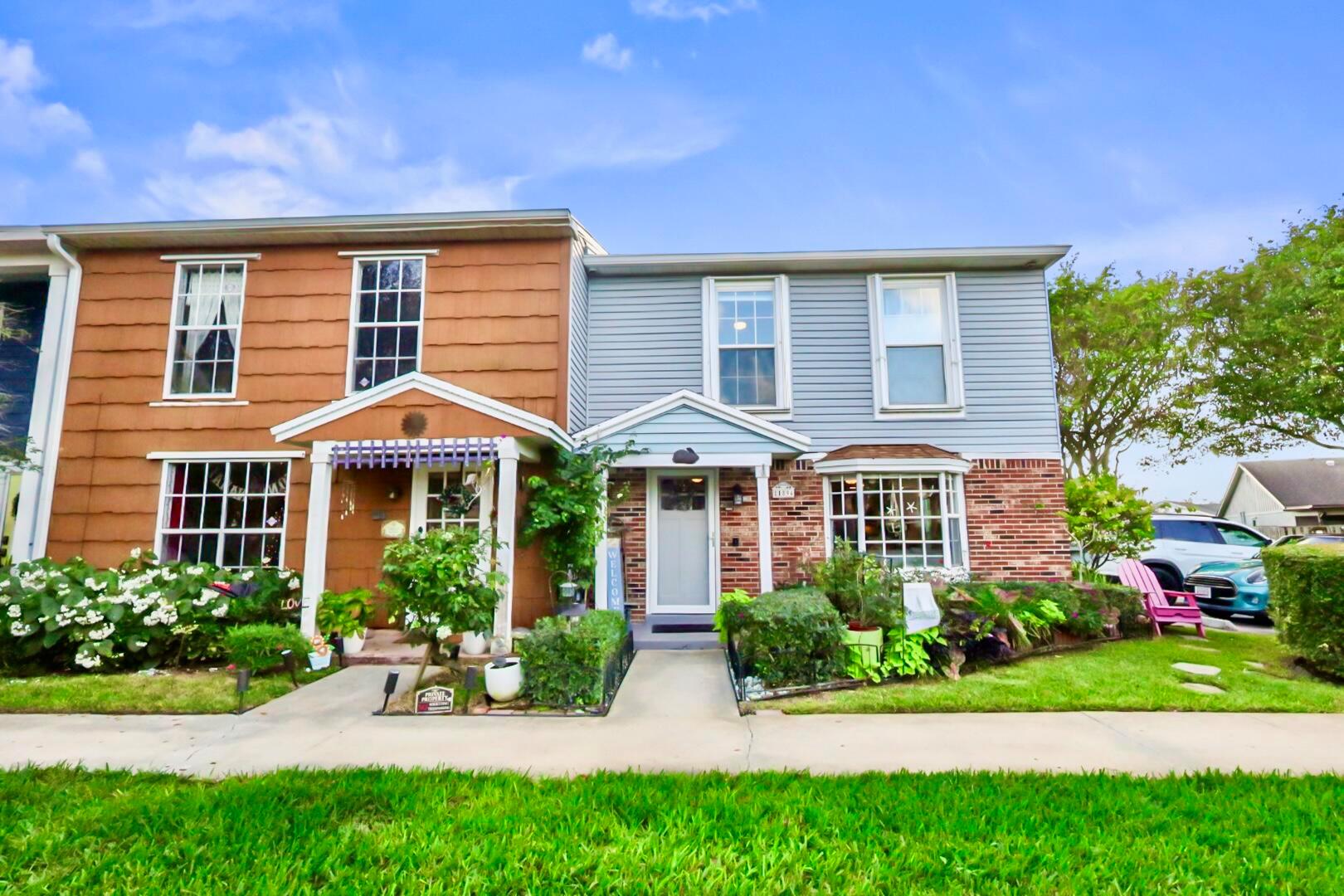 11894 Brier Patch Ct