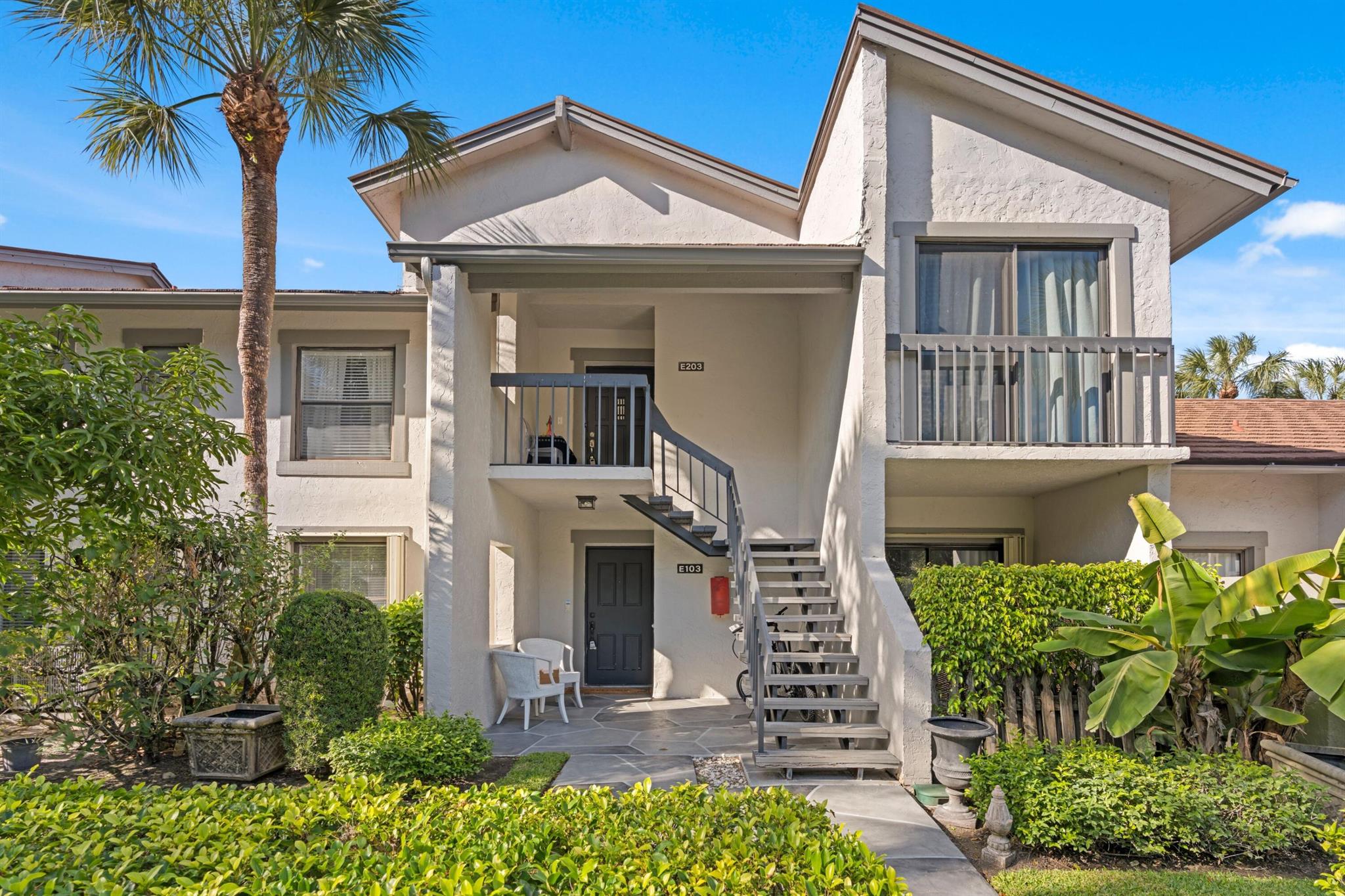 11397 Pond Vw Dr #E203